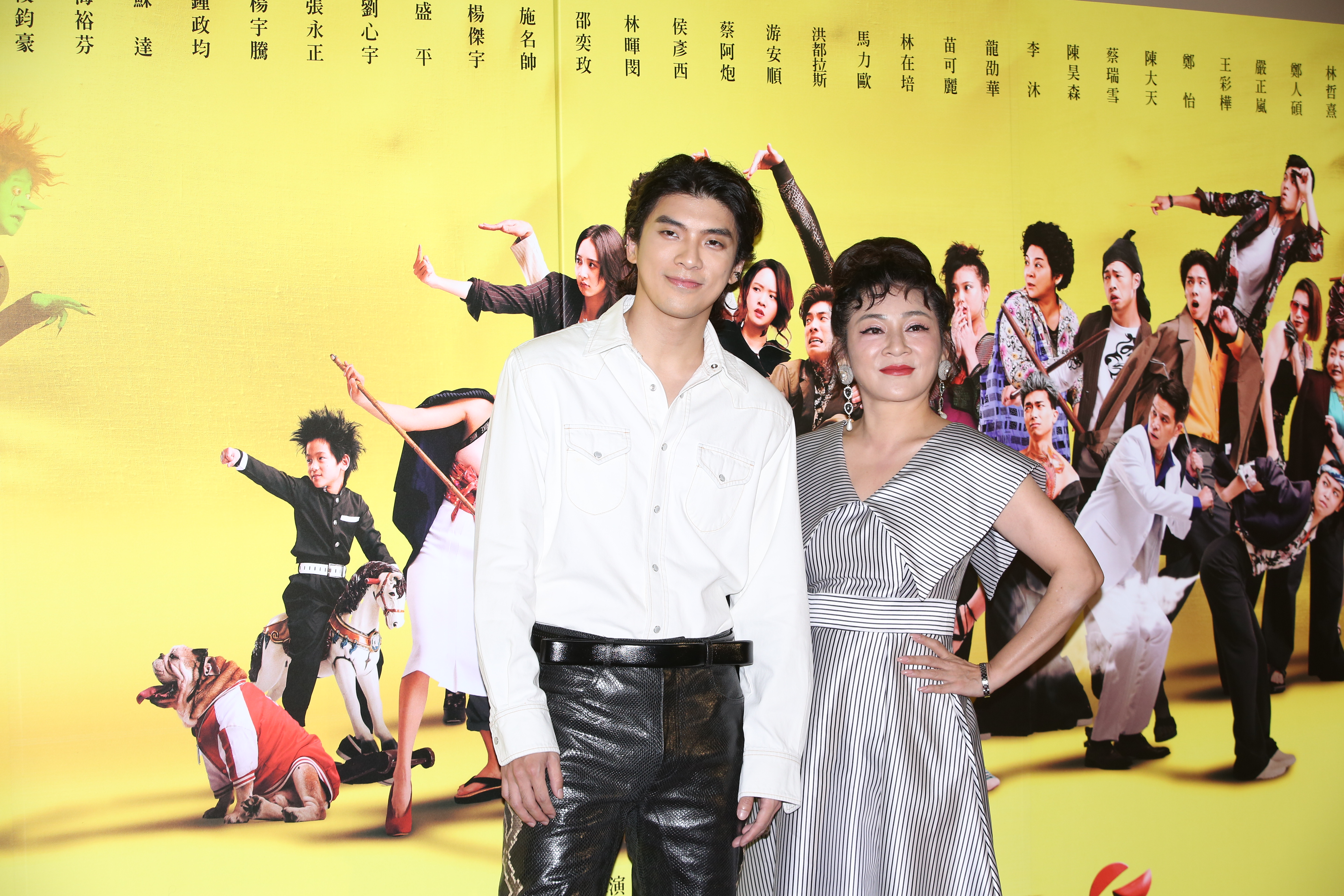 王彩樺飾演林哲熹的媽媽。