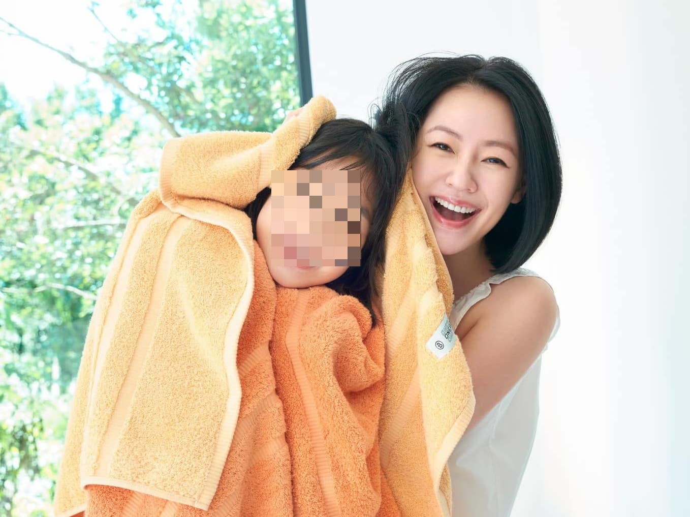 小S與許老三代言居家用品。（翻攝小S臉書）