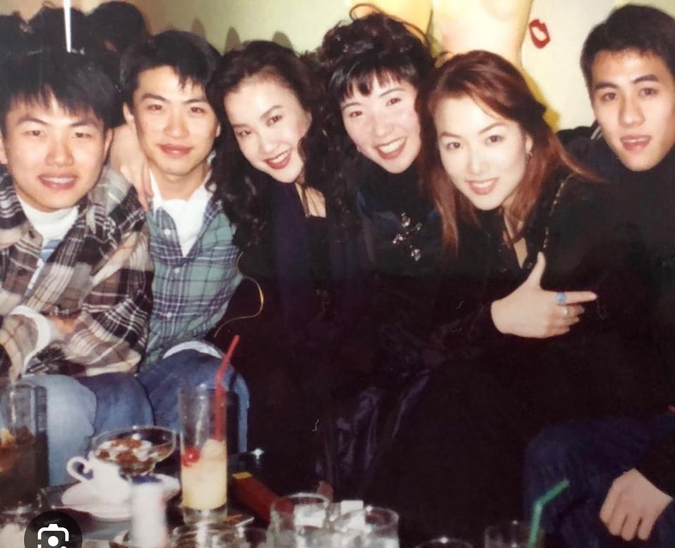 李玟與鄭秀文早在30年前就認識，還曾是同門師姐妹。（翻攝自鄭秀文IG）