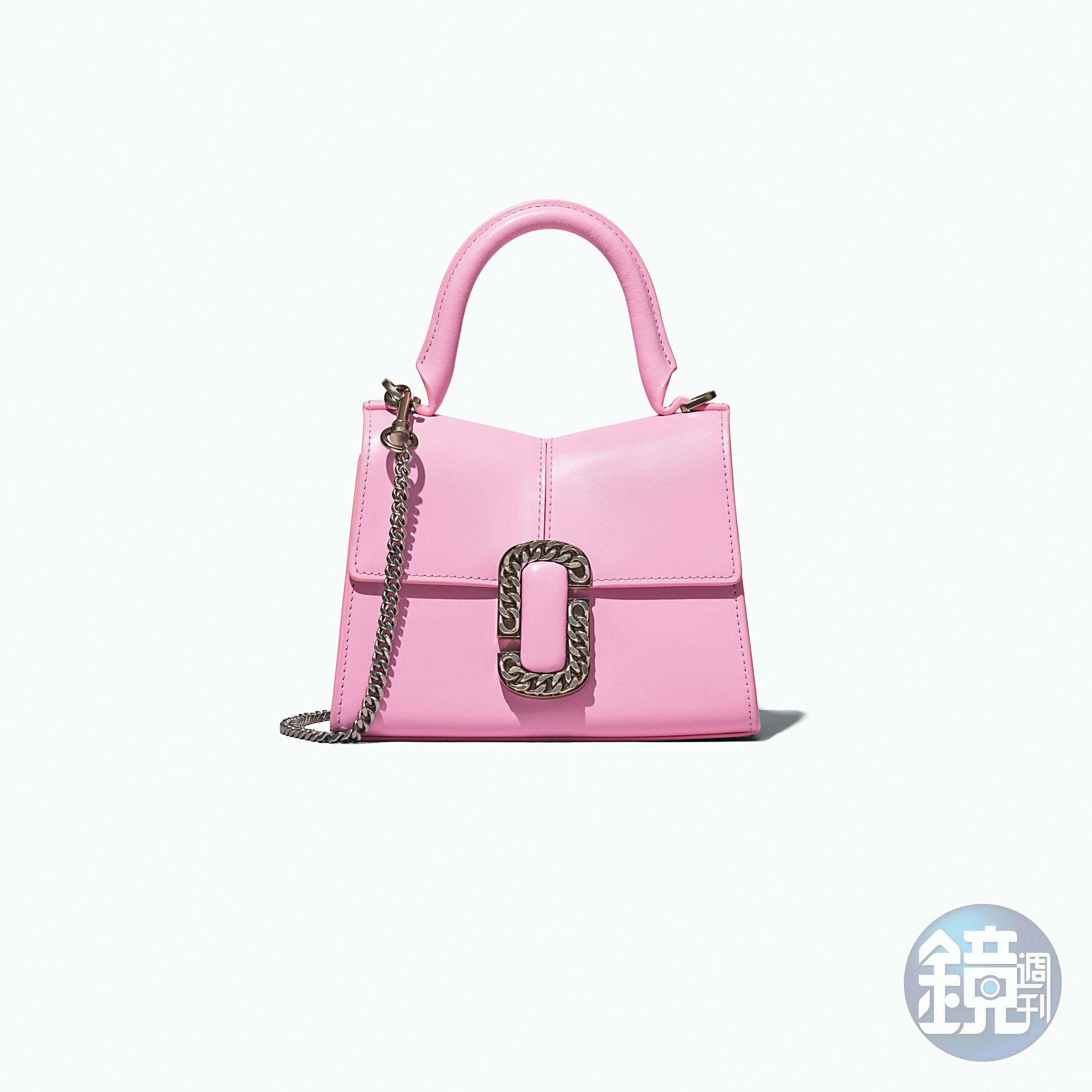 蜜桃粉皮革St. Marc包款。NT$18,900(俊思提供)