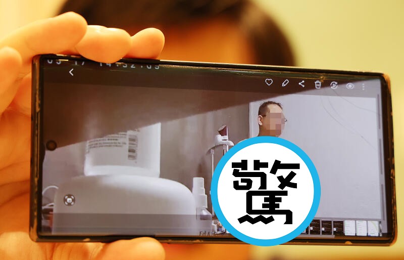 變態房東趁女租客不在家，闖屋翻出原味內衣褲！還自慰留體液噁爆。（翻自《中國報》）