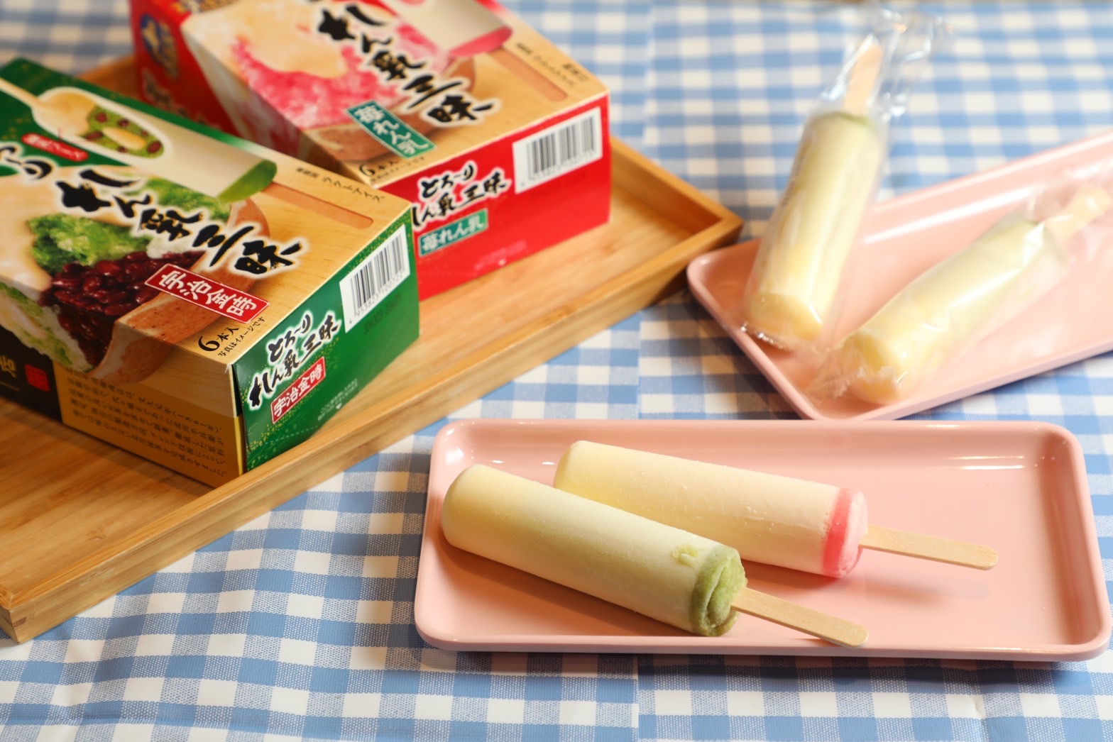 「LOTTE煉乳三昧雪糕」有抹茶、草莓雙口味，是日系冰品愛好者不能錯過的美味。（169元／盒）