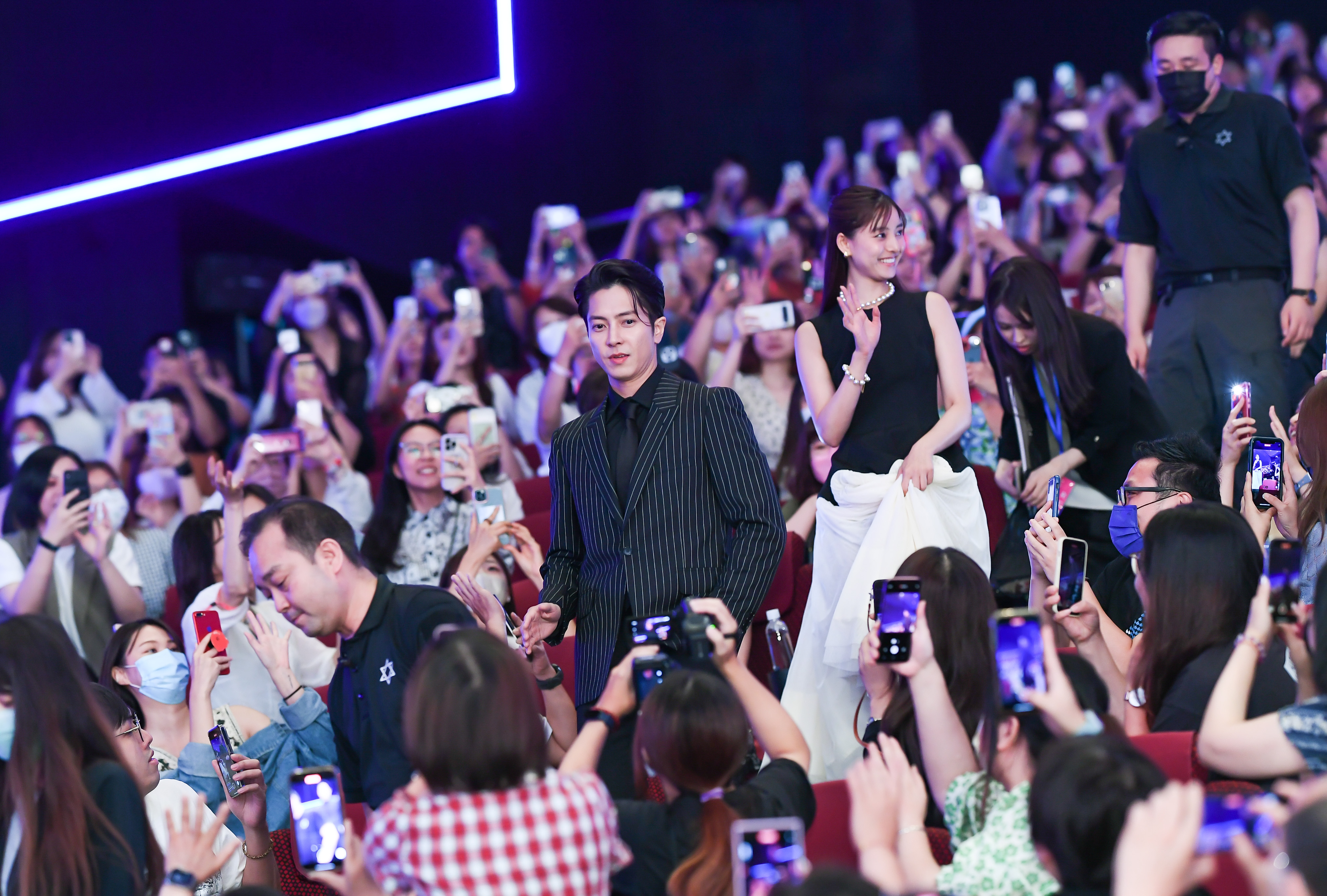 山下智久與新木優子來台替《SEE HEAR LOVE 看不見聽不見也愛你》宣傳，放映活動場場爆滿。（天馬行空提供）