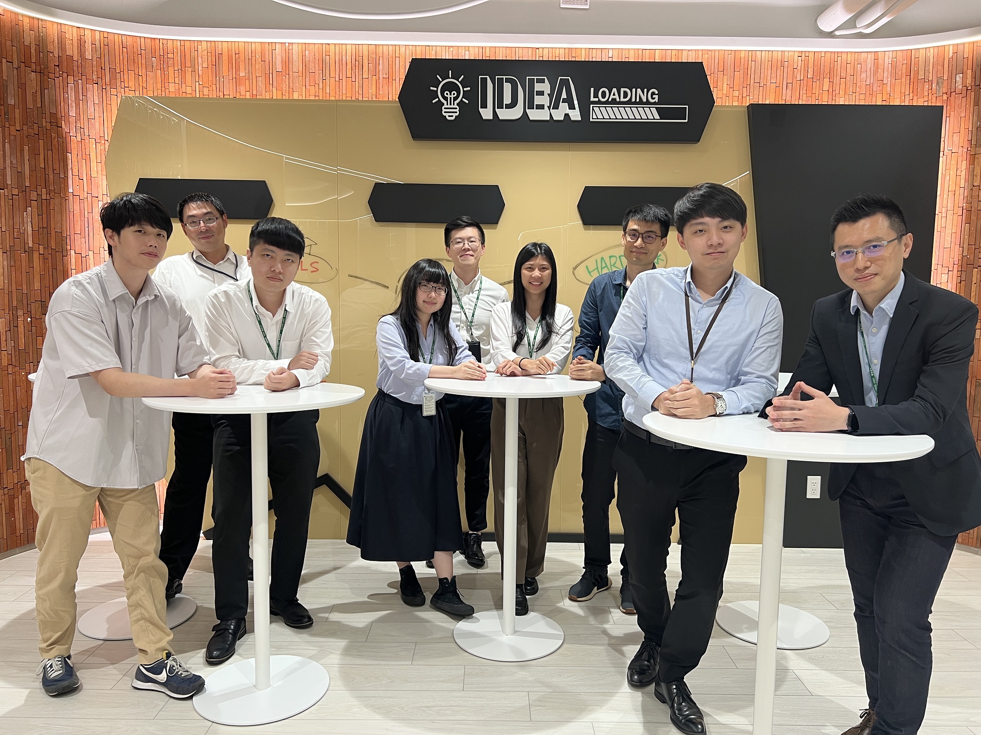 信義房屋「數據科學培訓班」在兼顧資安的前提下，以累積40年的實際數據讓學員練習。(信義房屋提供)