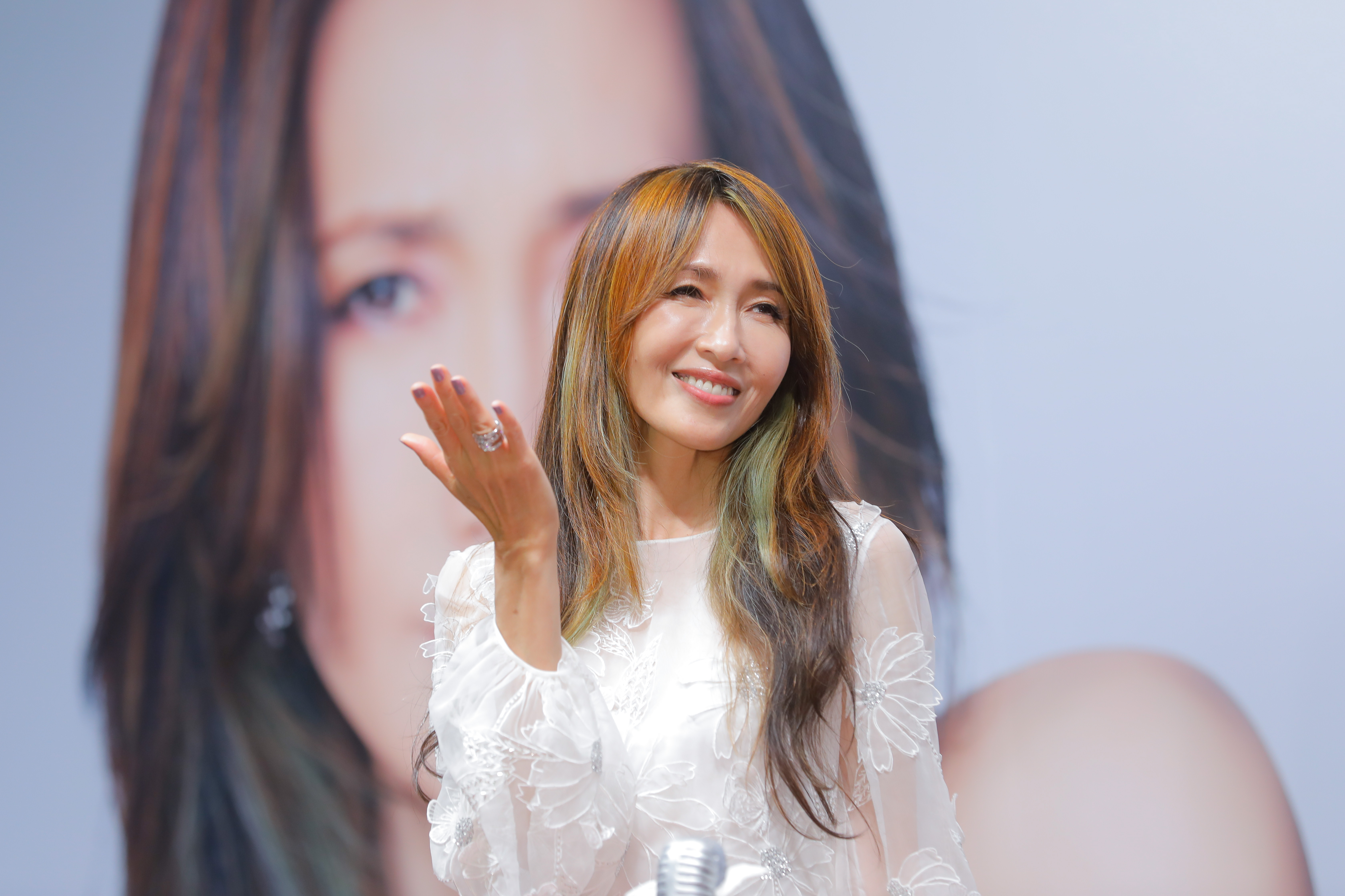 工藤靜香曾經半夜剪頭髮，第二天被勸：「拜託不要再這樣做了。」