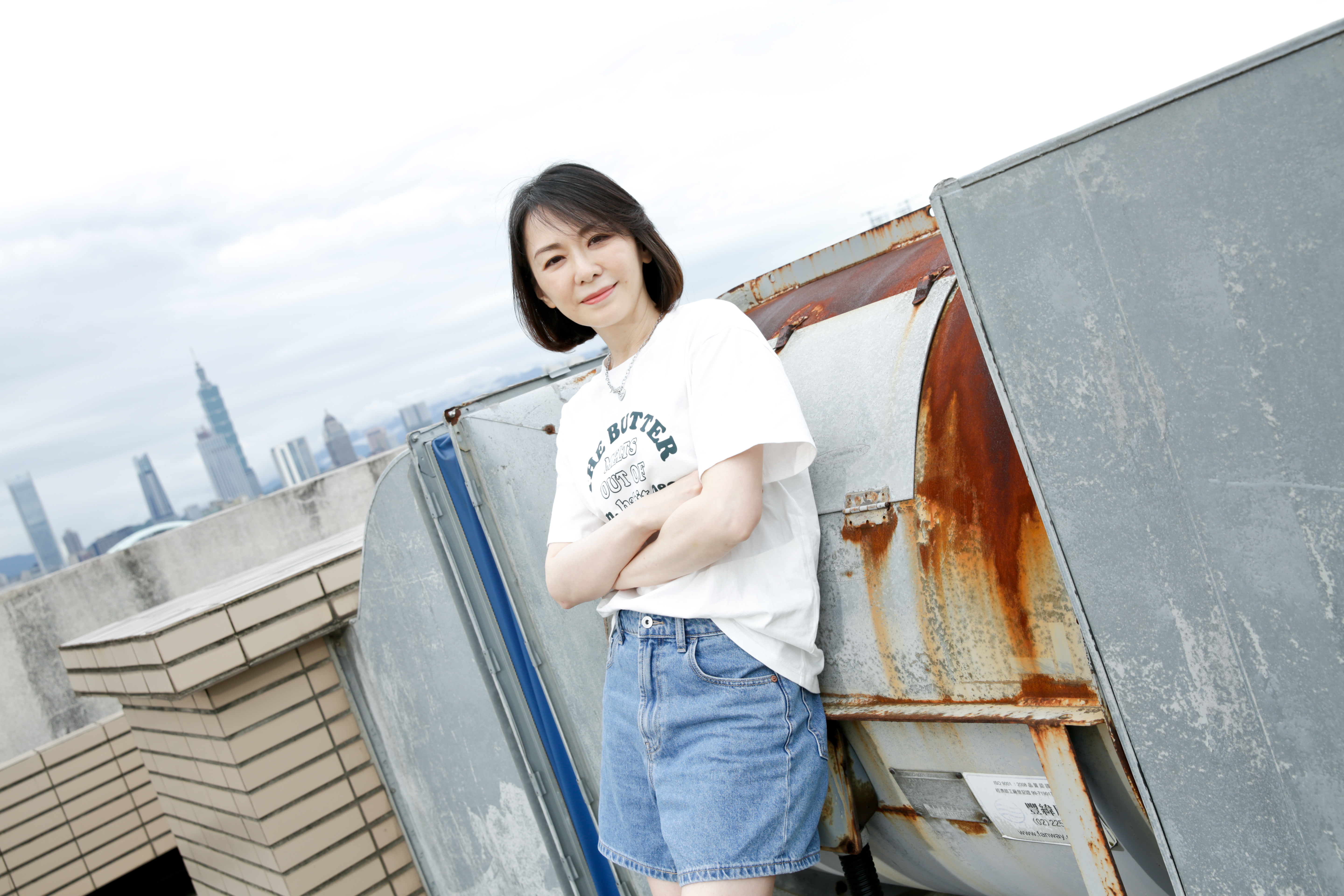 以前演藝圈環境的男女不平等更嚴重，潘儀君說事先設想好，學會現場巧妙化解很重要。