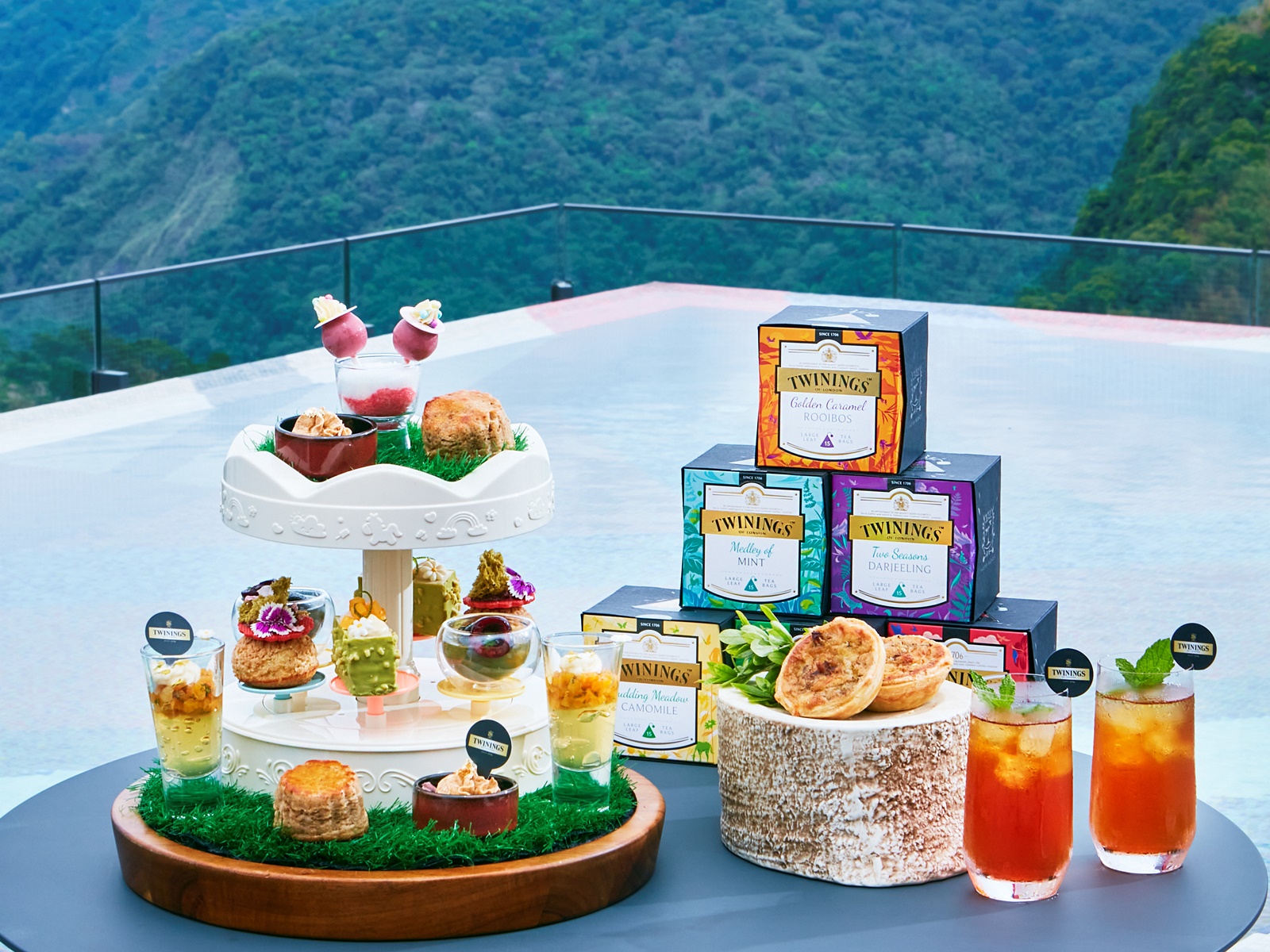 唐寧茶Twinings攜手阿里山英迪格酒店推出「遊樂森園唐寧雙人下午茶」。（1,580+10％元／套）