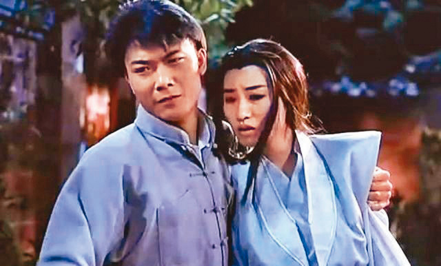 錢小豪（左）與王小鳳（右）曾於80年代參與電影演出。