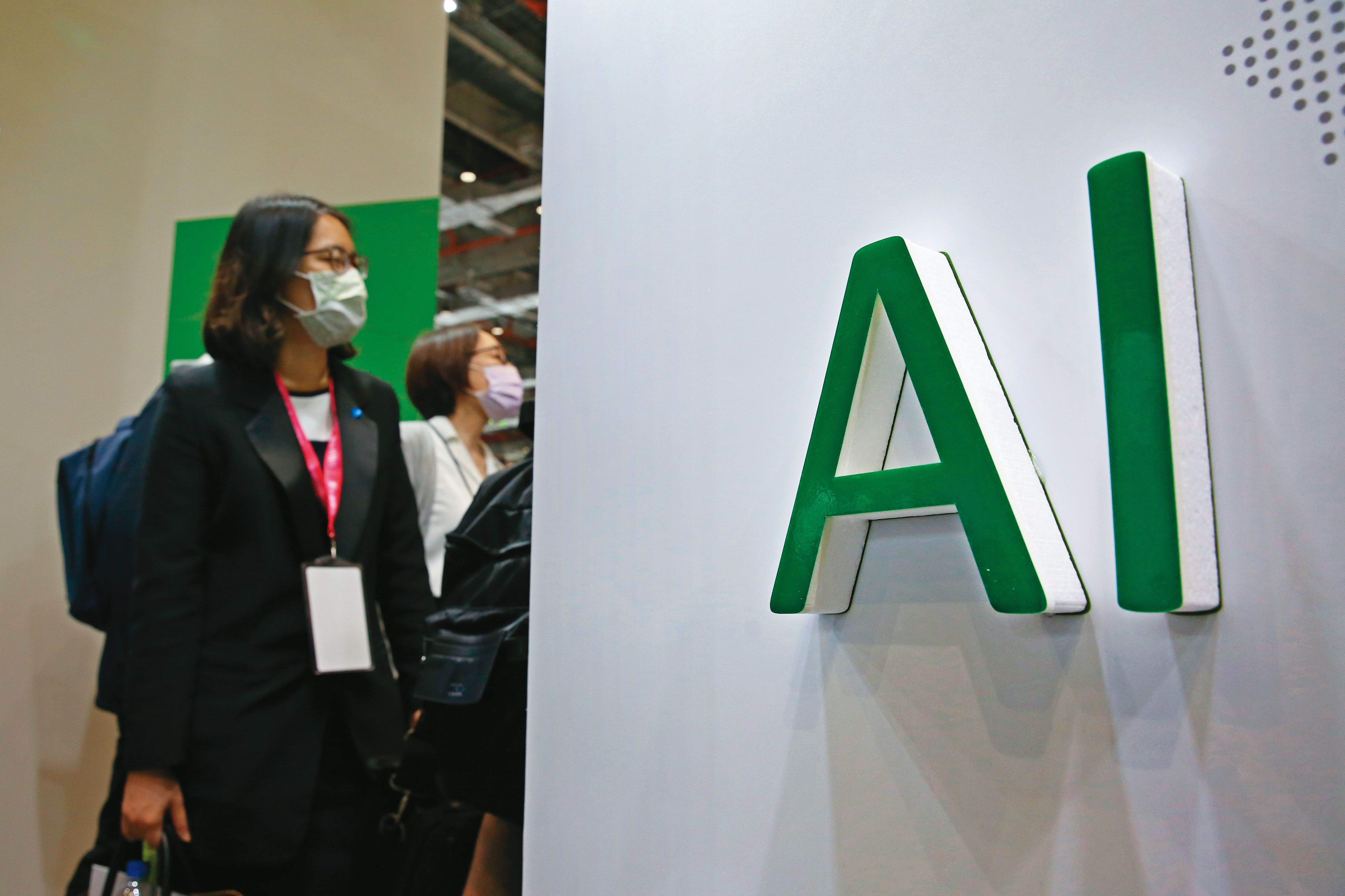 AI新題材發酵，今年來科技基金普遍有2成以上報酬率，是一軍產品。