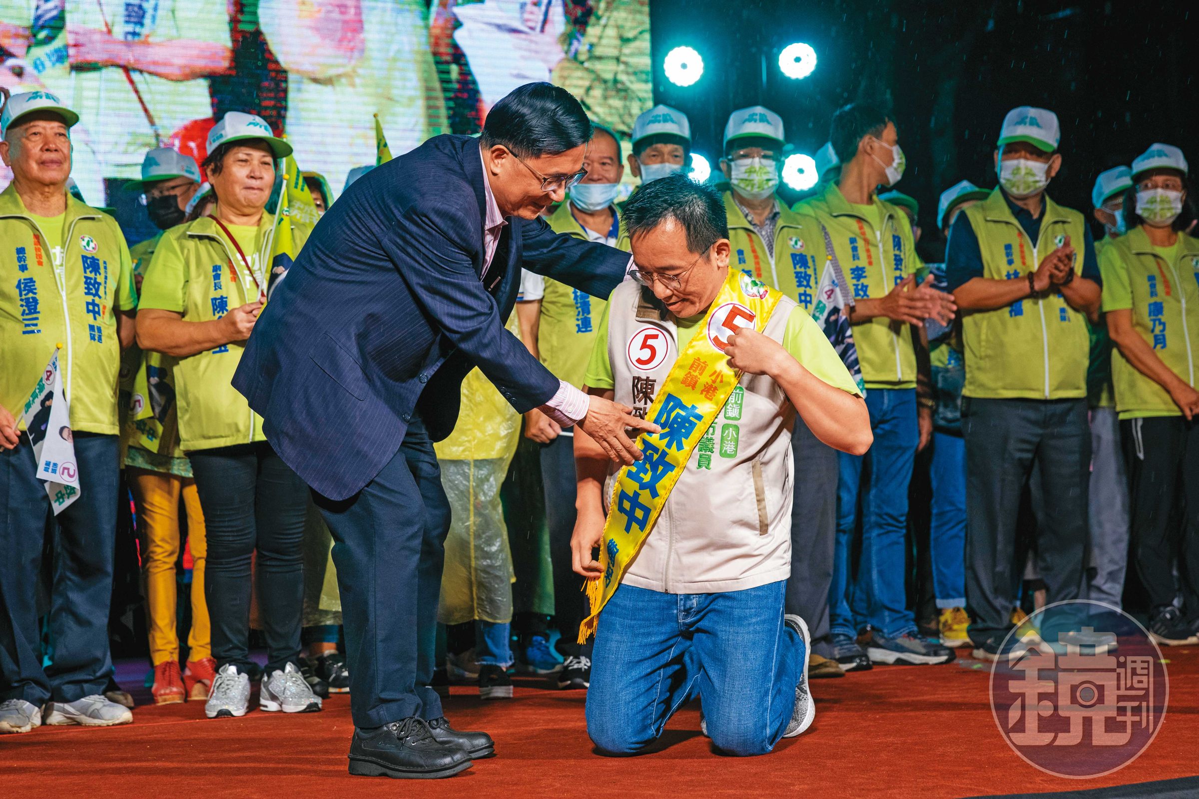 陳致中（右）三度當選議員，但其中兩次都因為遭判刑被解職。