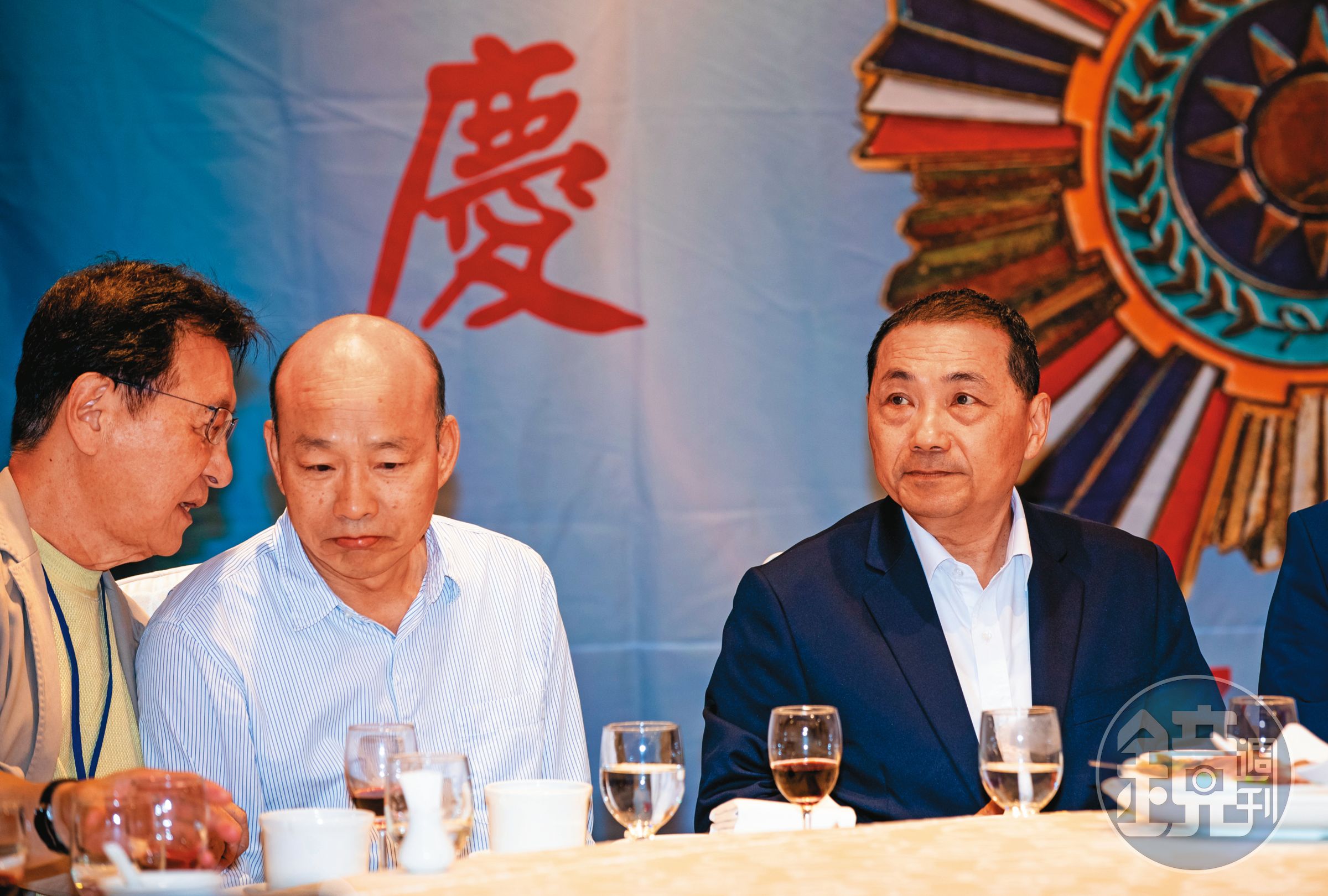 為穩住藍軍支持者,侯友宜自曝曾向韓國瑜道歉,希望韓一起拚選舉。