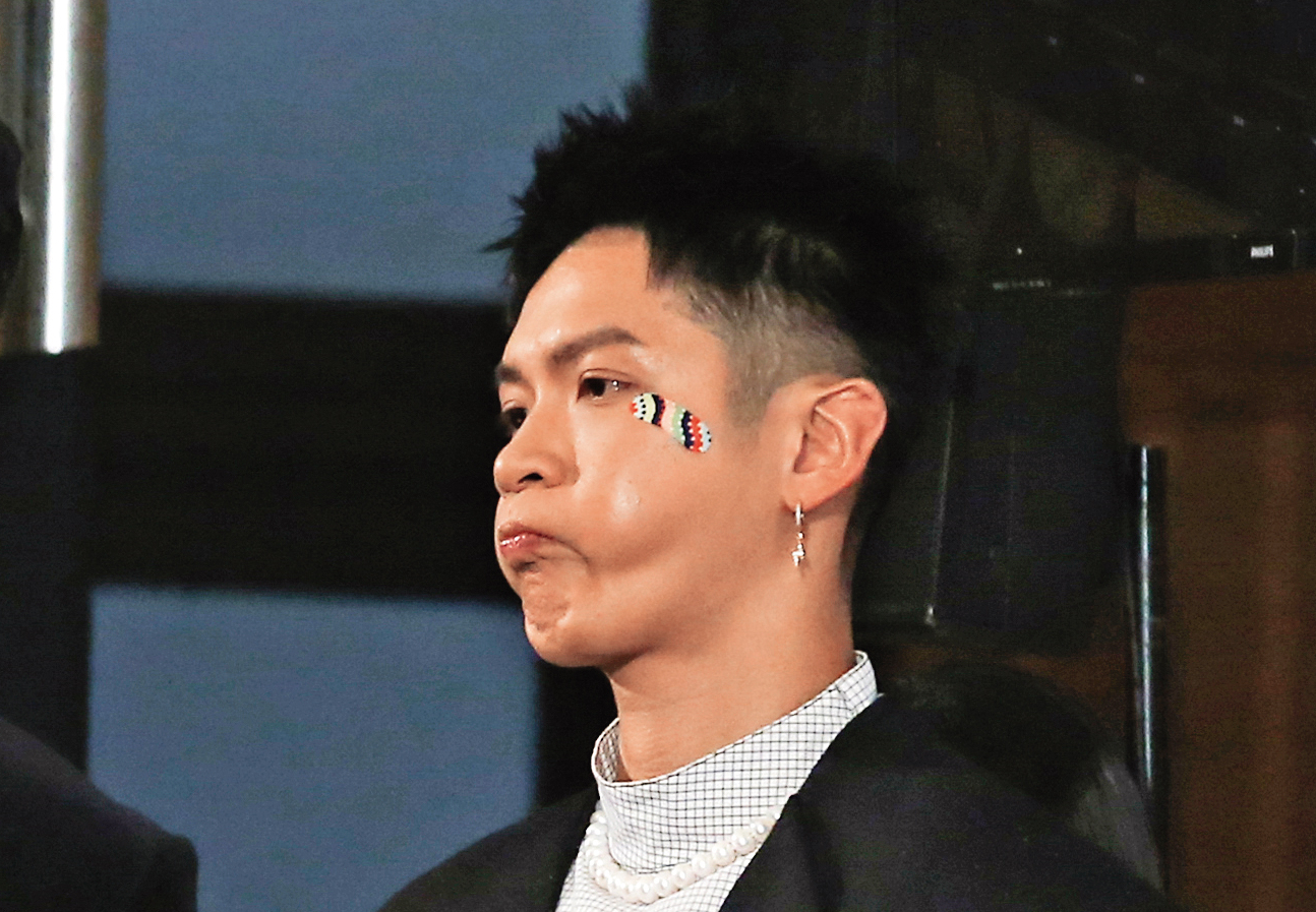  柯震東入圍北影八項大獎，卻全槓龜，有股蛋蛋的哀傷…說！口中含了幾顆滷蛋？（捏臉頰）