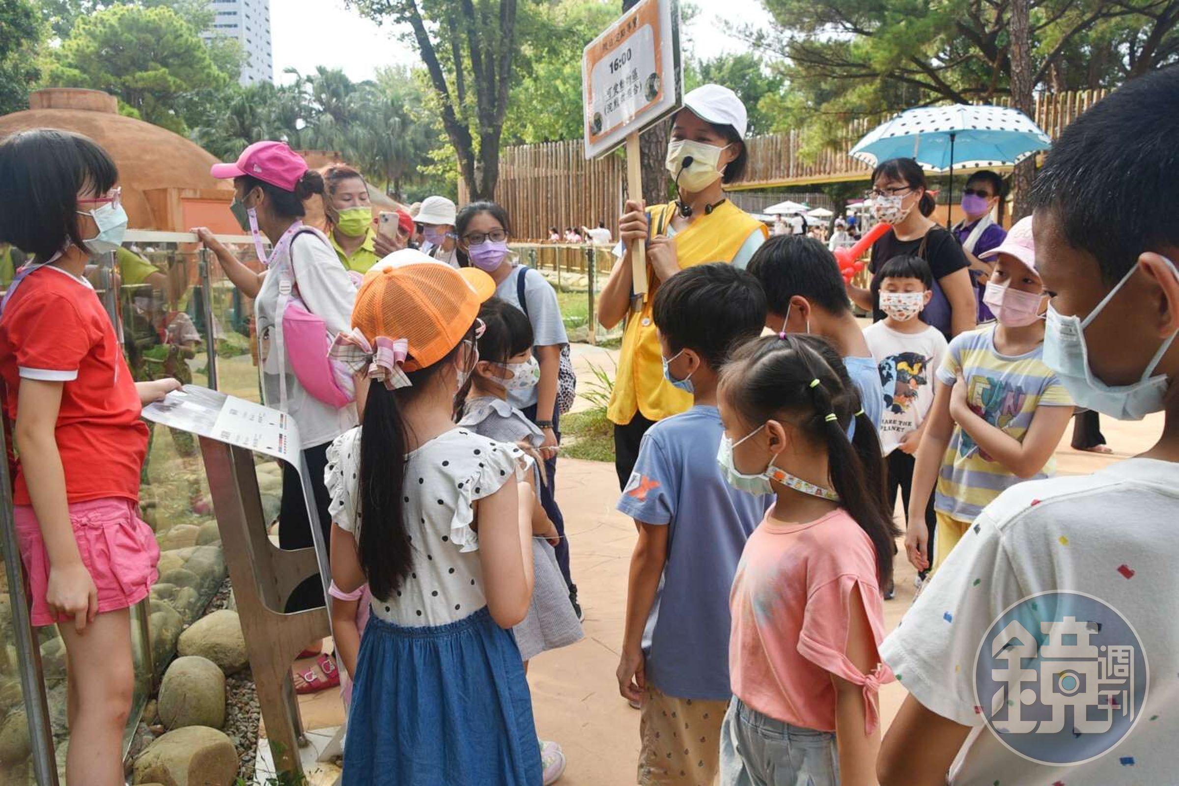 新竹市立動物園招募導覽志工,只要年滿16歲就可報名。(新竹市政府提供)