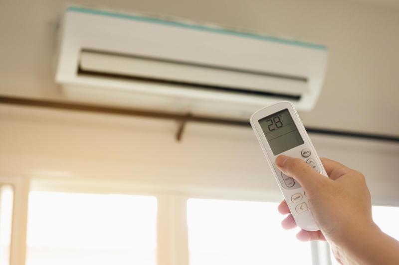 日本一對高齡老夫婦，疑似因為捨不得開冷氣，導致中暑進而死亡。（示意圖，東方IC）