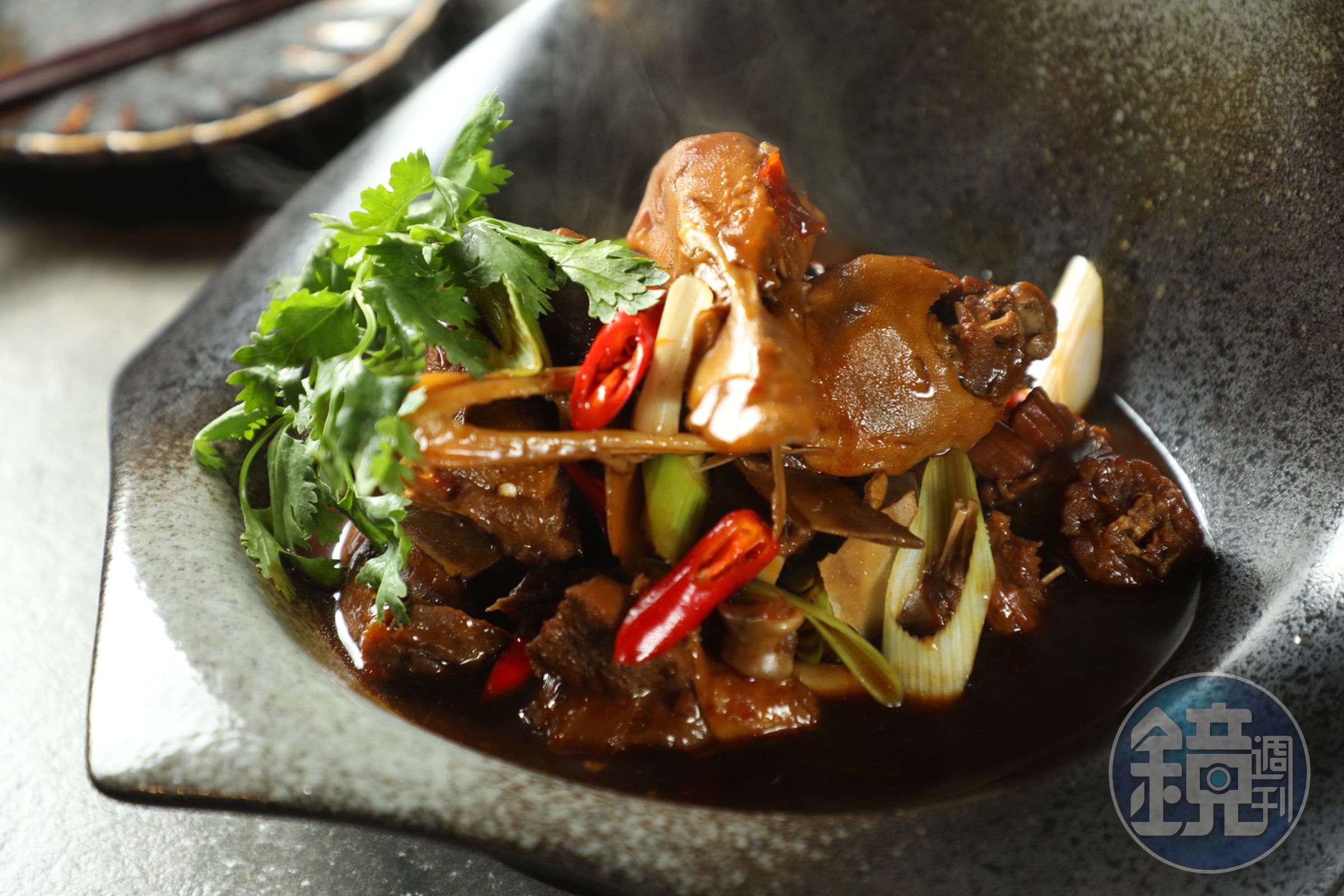 「好湘啤酒鴨」可是有台灣啤酒風味的料理。(728元/份)