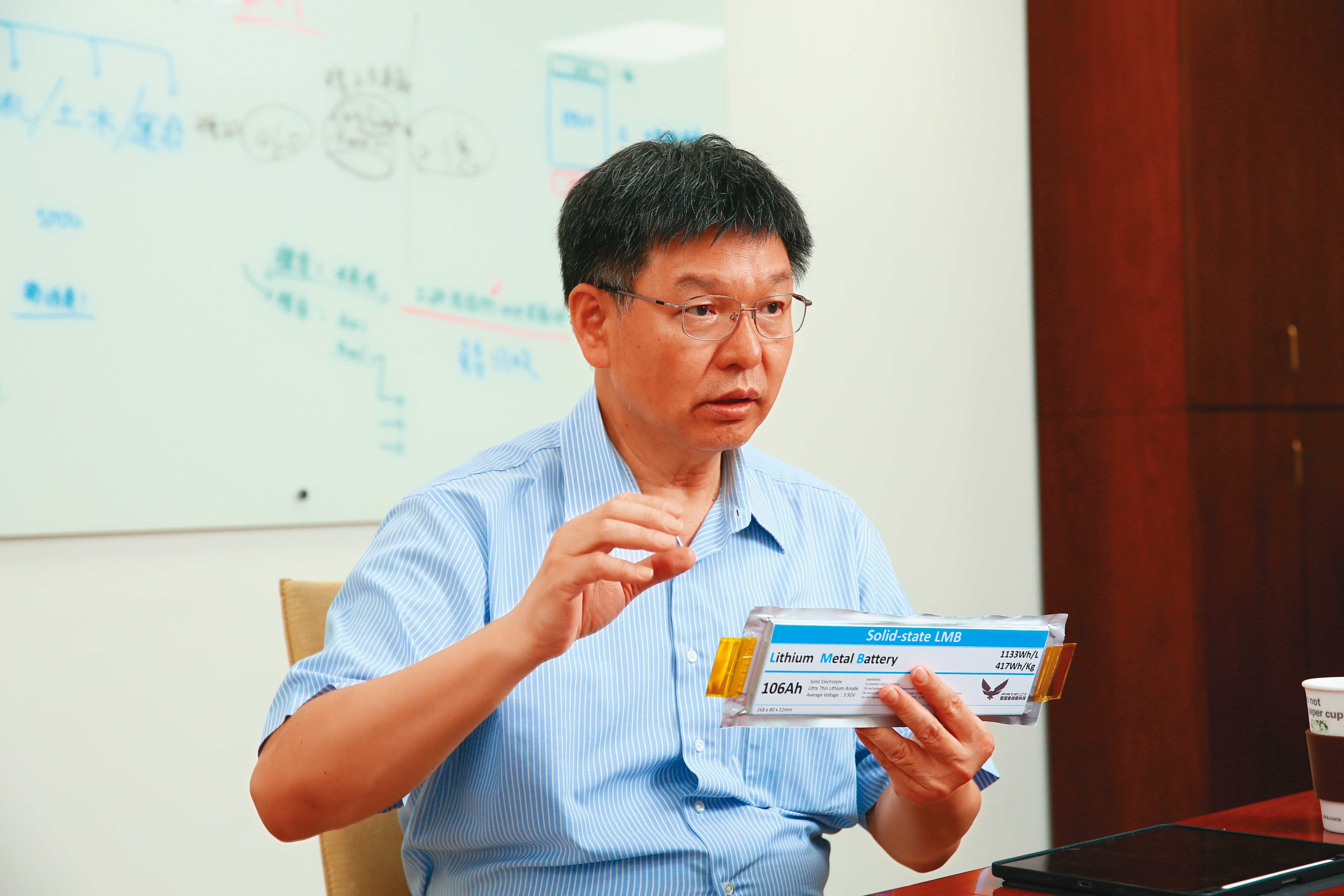 工研院衍生而出的愛國者綠能務實地從樹脂材料切入，嘗試與鴻海、台塑攜手打造國產供應鏈。圖為愛國者綠能董事長彭裕民。