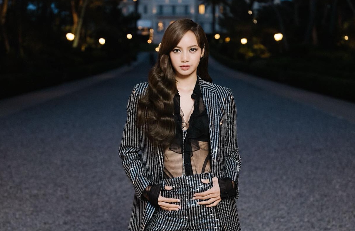 BLACKPINK成員Lisa傳出尚未決定與YG娛樂續約與否。（翻攝Lisa IG)