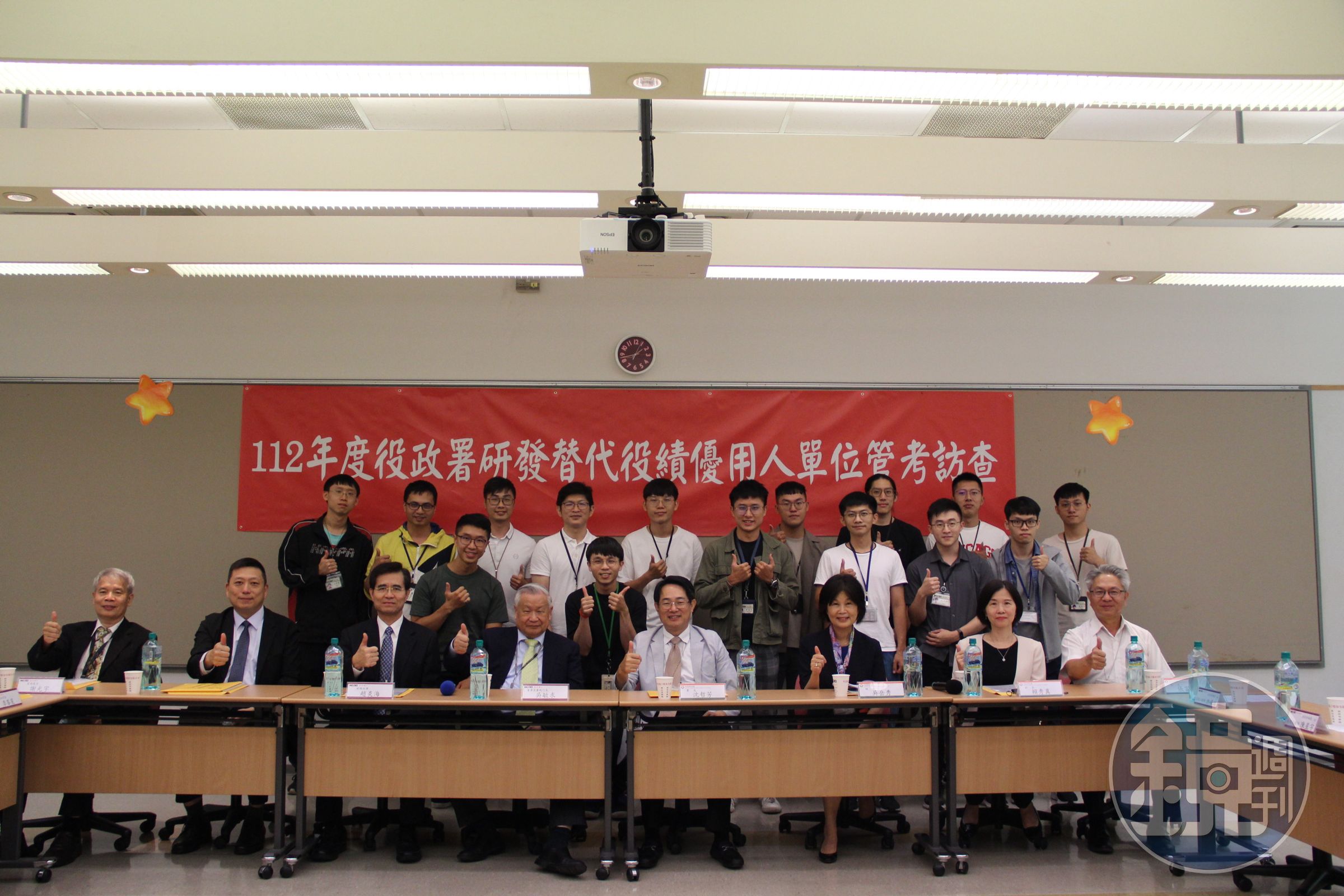 役政署沈哲芳署長也與旺宏電子公司役男進行座談。(役政署提供)
