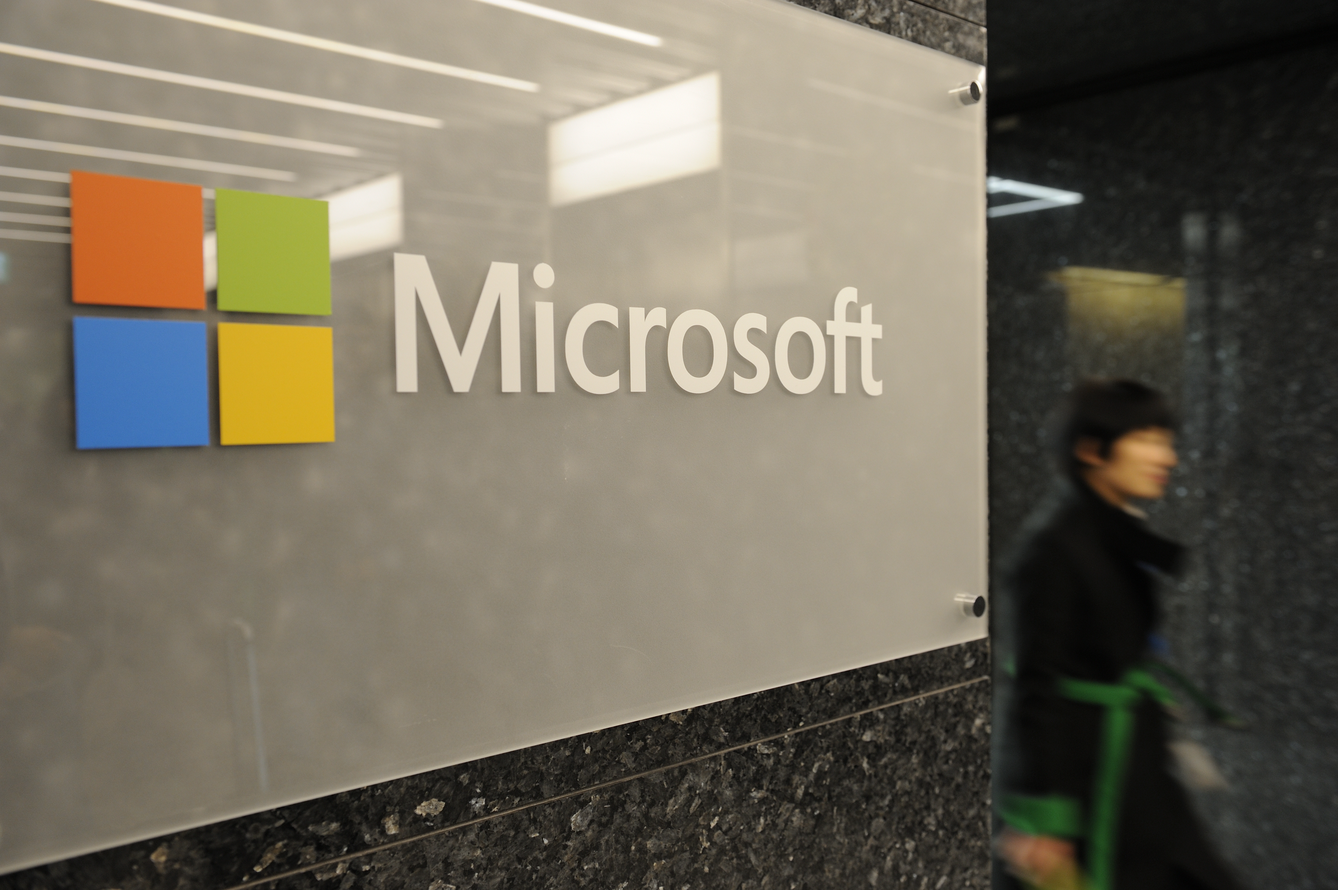 微軟公司近日披露了Outlook信箱遭駭客入侵的消息，傳美國國務院和商務部都是受害者。（示意圖，本刊資料照）