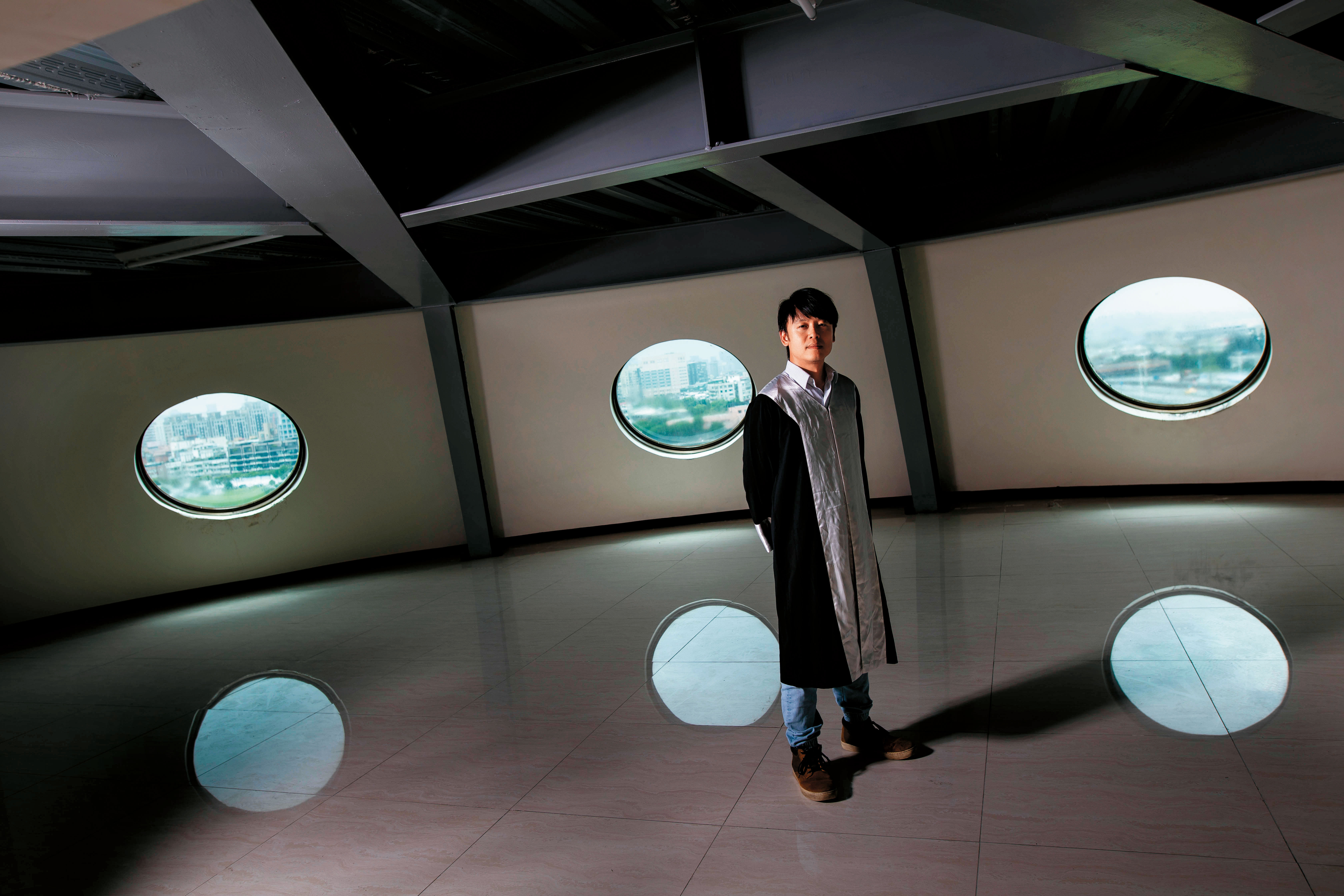 唐福睿當了5年的律師，改念電影當導演，拍的還是法律相關題材。