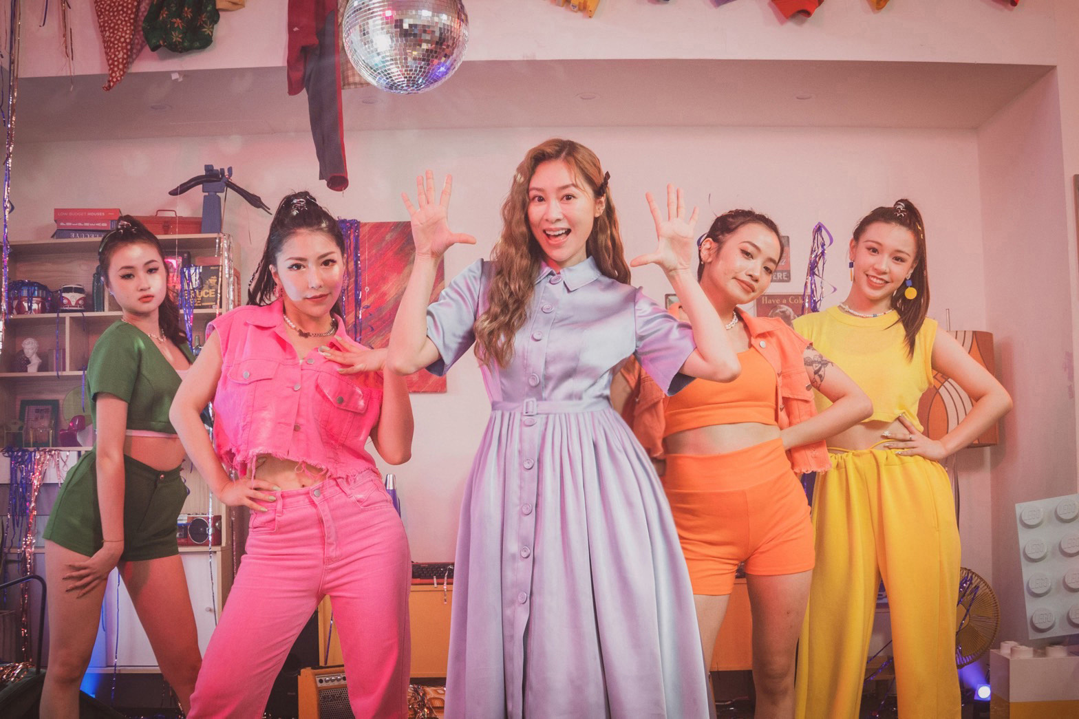 睽違21年，張棋惠今推出個人首支單曲〈忘記關火〉。（海洛音樂提供）