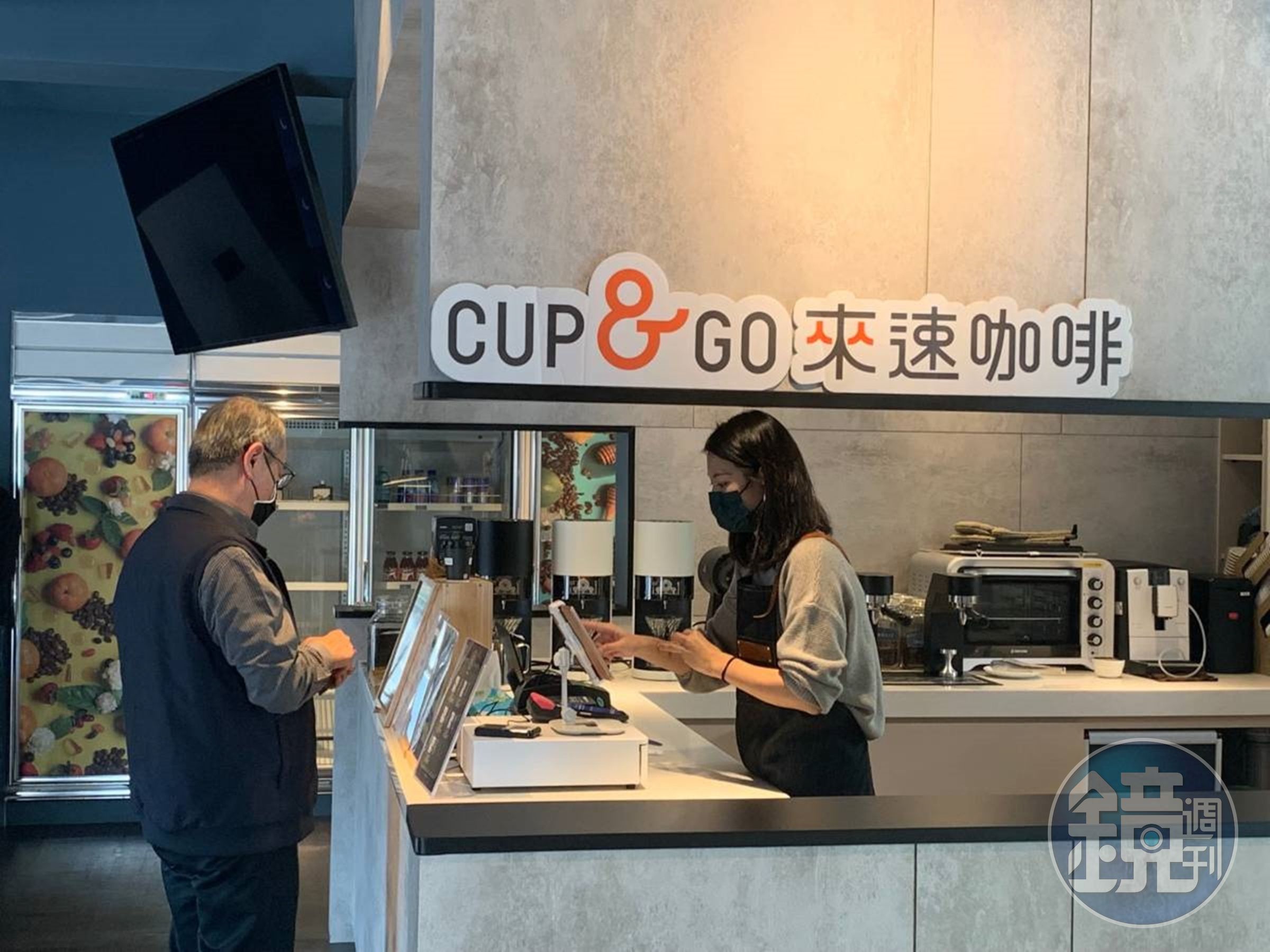 繼金鑽鳳梨之後，台灣中油為支持台灣在地農產品，再度推出買咖啡送芒果的活動。（台灣中油提供）