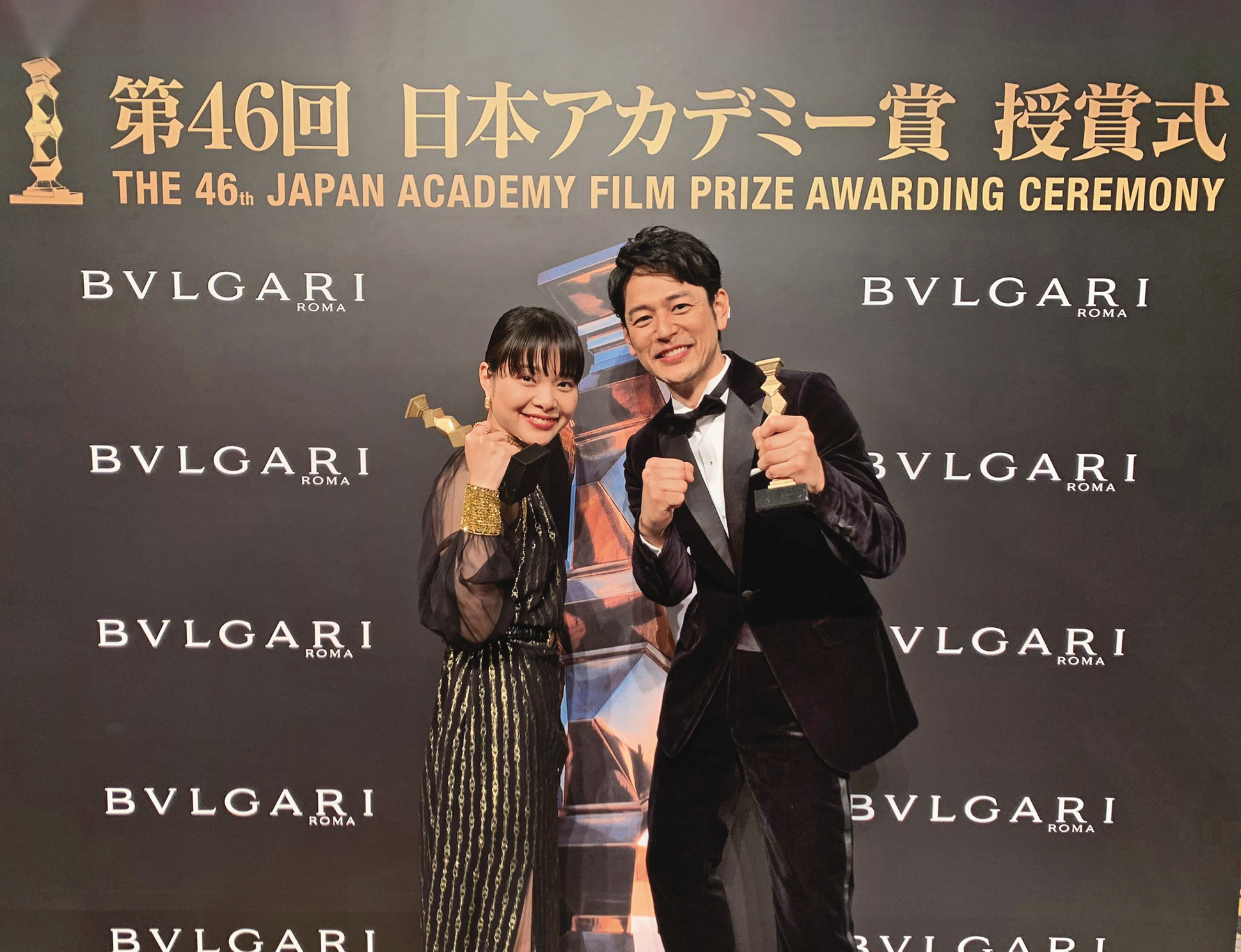 岸井雪乃（左）與《那個男人》男主角妻夫木聰（右）分別贏得今年日本電影學院獎影后、影帝。（翻攝自《惠子不能輸》官方推特）