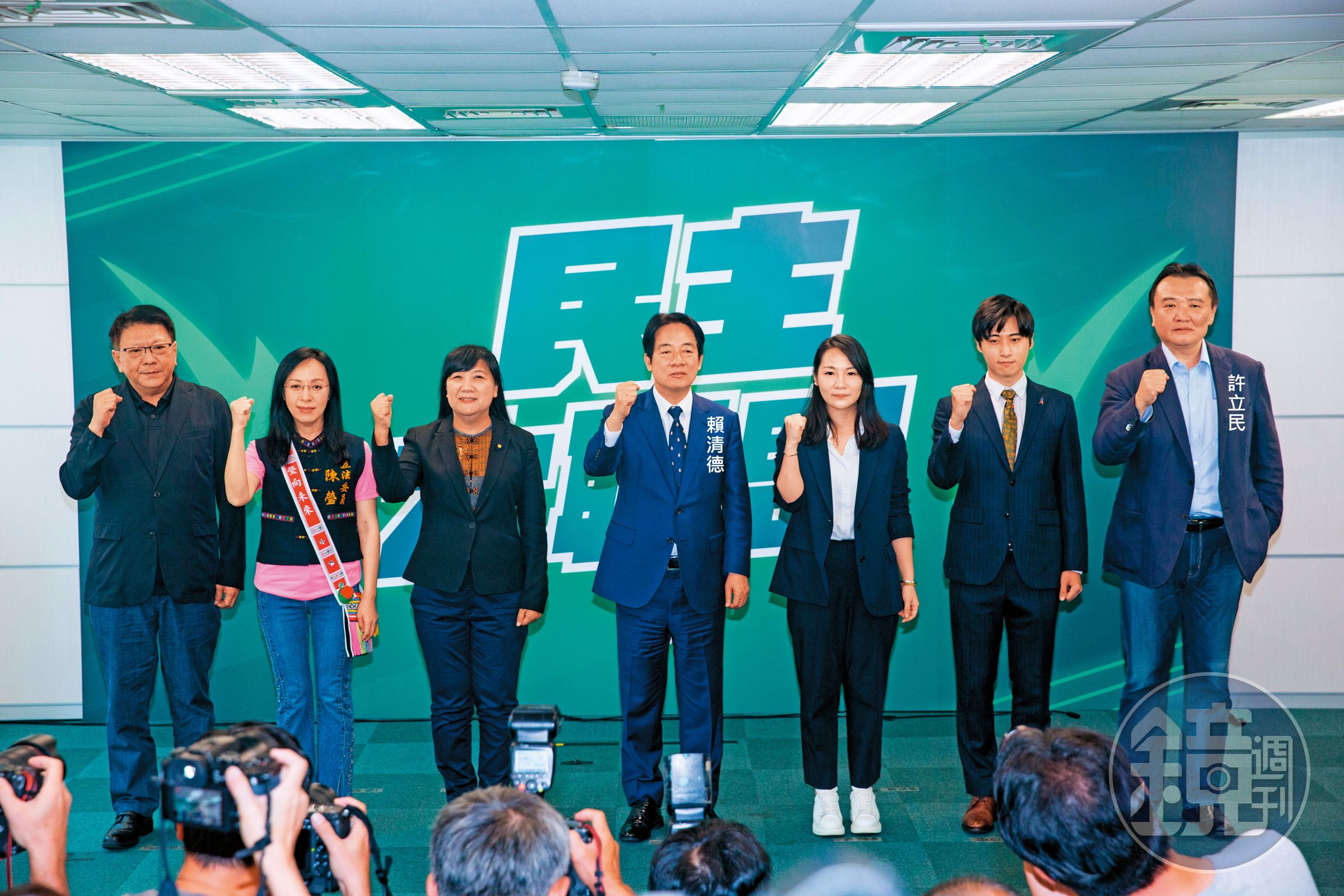 賴清德競選總幹事潘孟安、民進黨祕書長許立明是操盤賴選戰的核心要角,被黨內形容是「潘許體制」。
