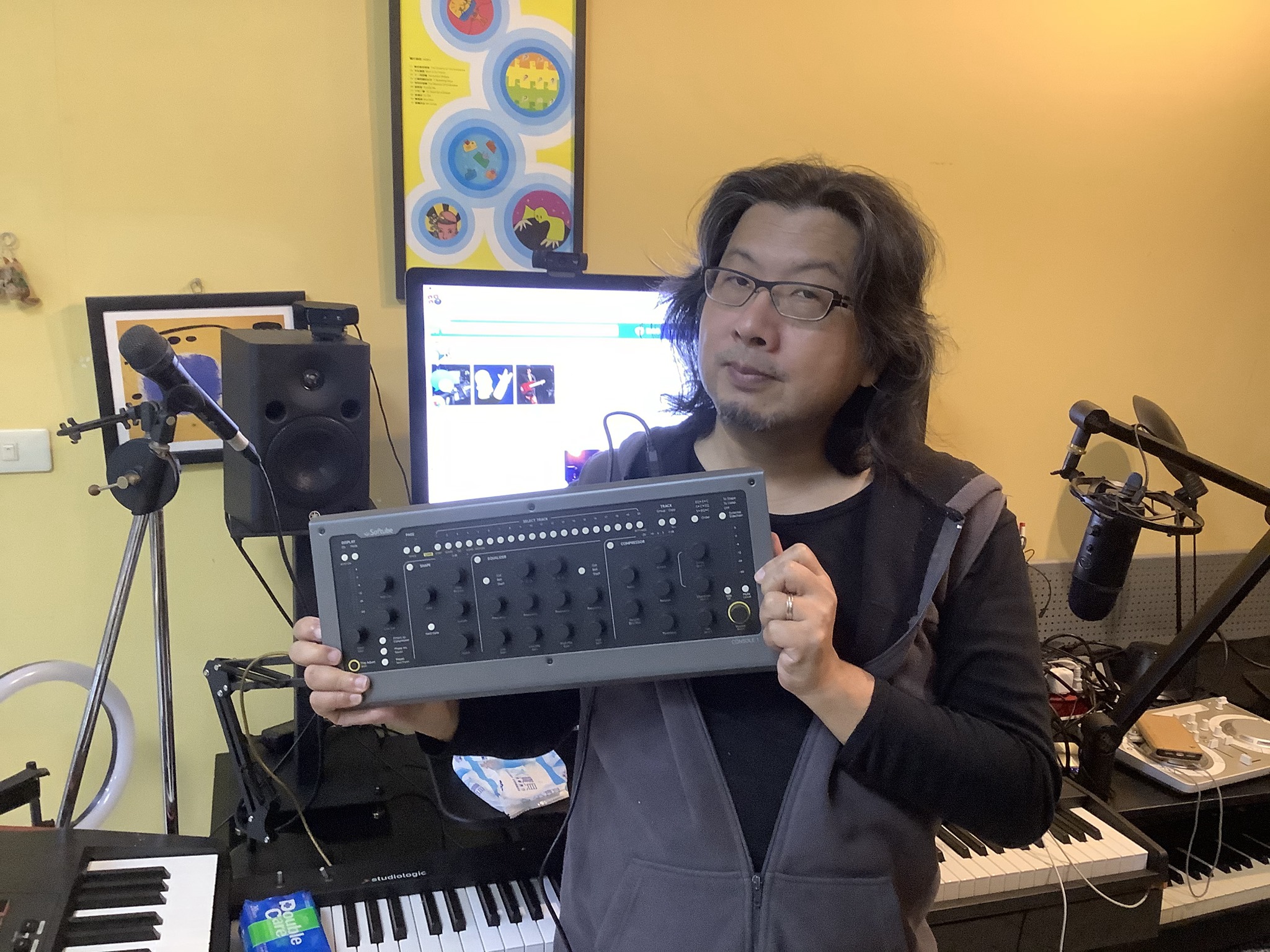 劉劭希拒絕演出客家世界博覽會的開幕音樂會，因主辦單位不讓他唱自創曲，反而要求他演唱新寶島康樂隊的歌曲。（翻攝自劉劭希臉書）