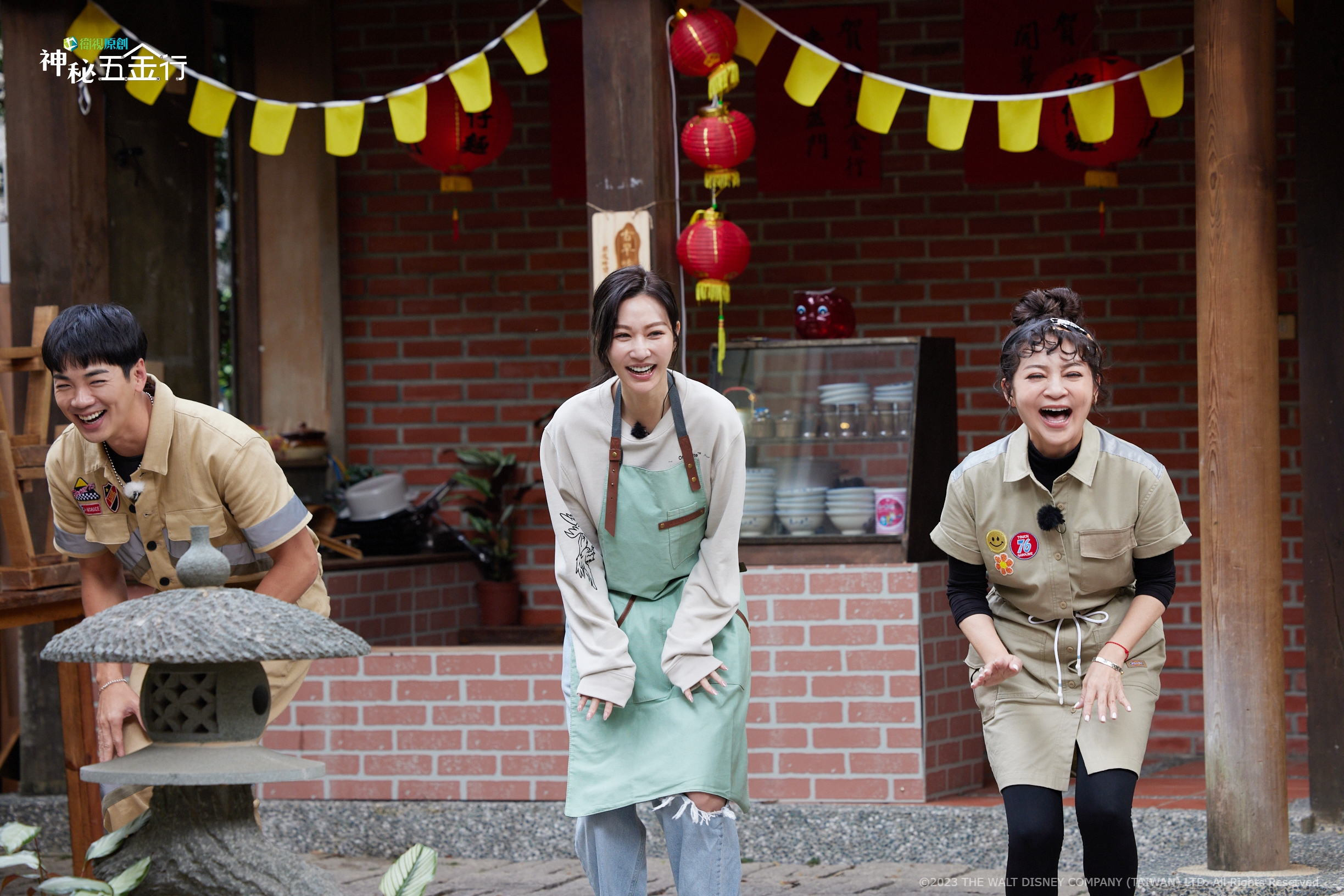 曾菀婷（中）將告別節目感到不捨。（衛視原創提供）