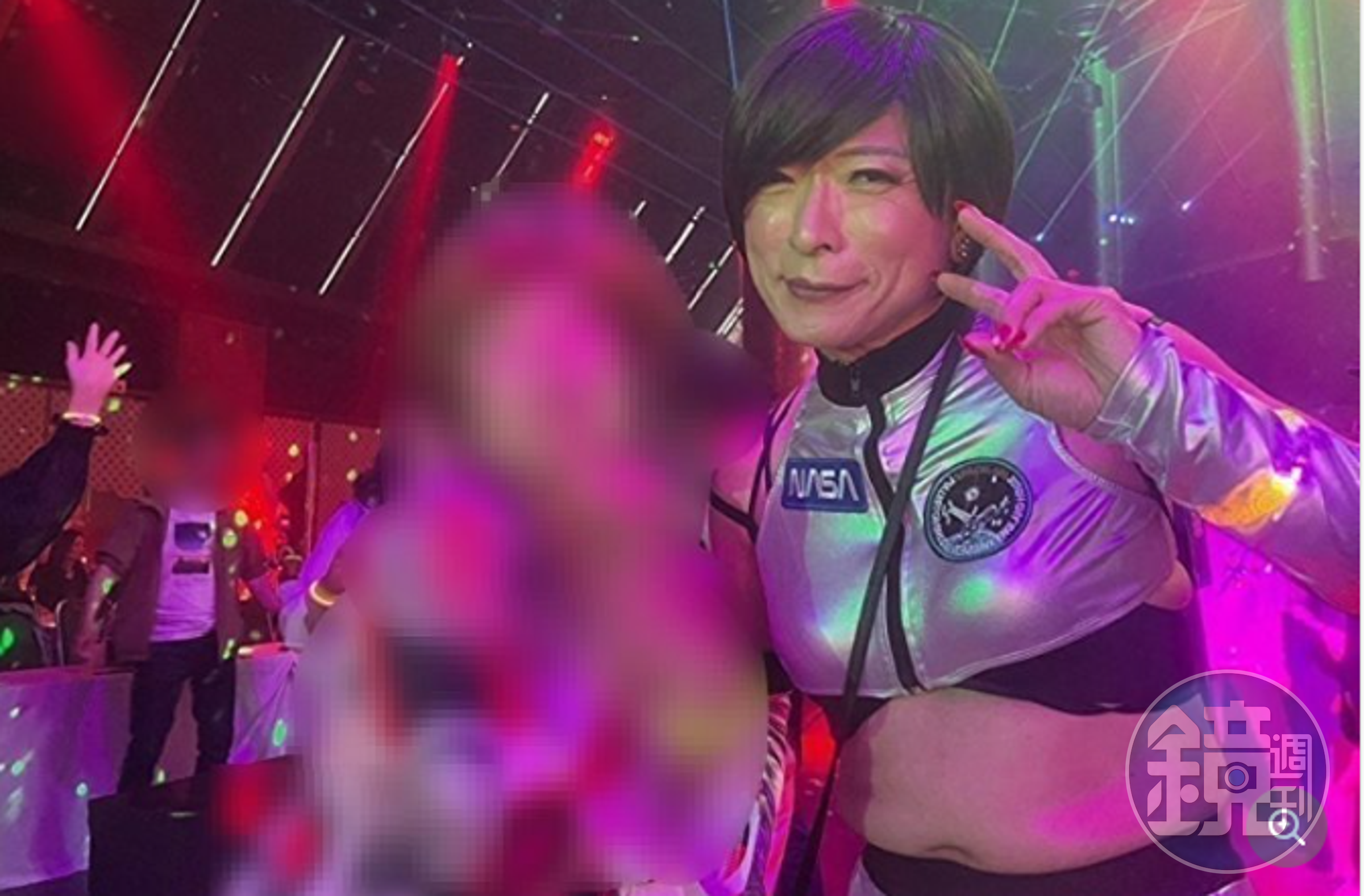 北海道驚傳斷頭命案,死者浦仁志案發前曾扮女裝參加派對。(翻攝推特@bakusai_com)