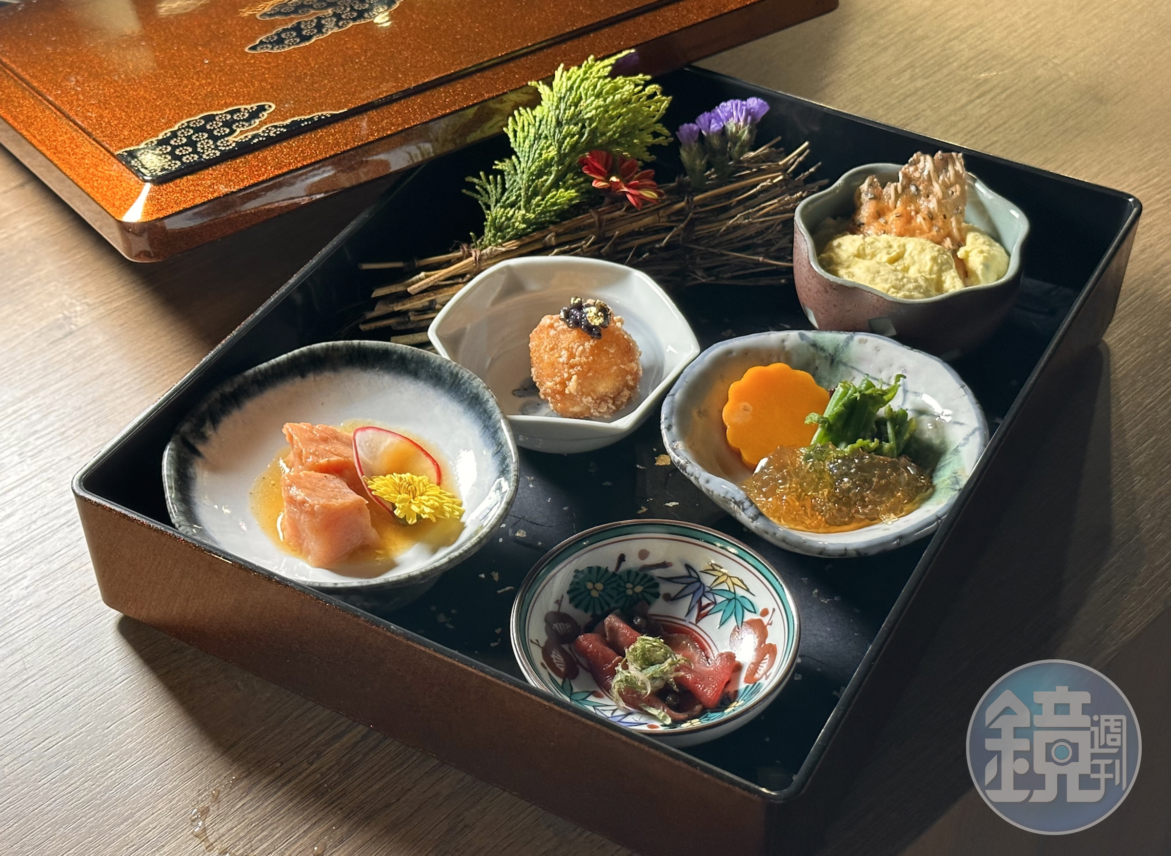 每份套餐都會以懷石料理的「八寸」作為開場，用精緻小品幫客人開胃。