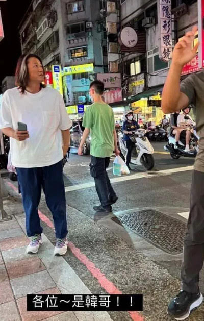 姜成鎬被民眾直擊現身台北街頭。（Freda Hung提供）