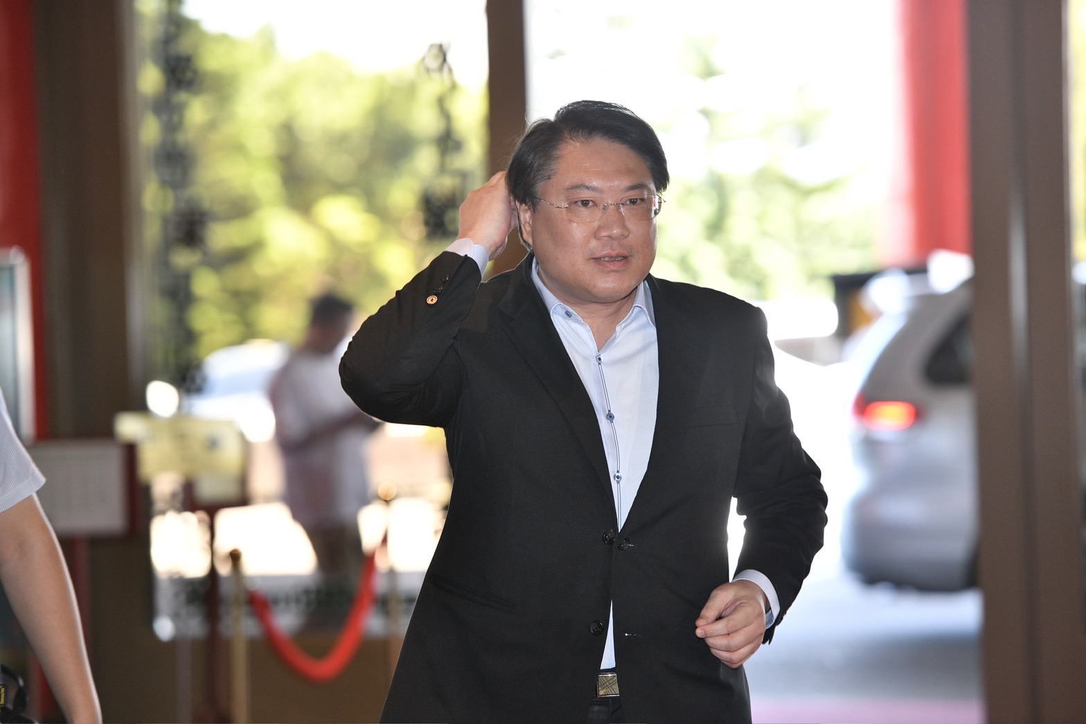 林右昌今出席民進黨全代會前受訪，反擊柯侯當市長時沒努力。