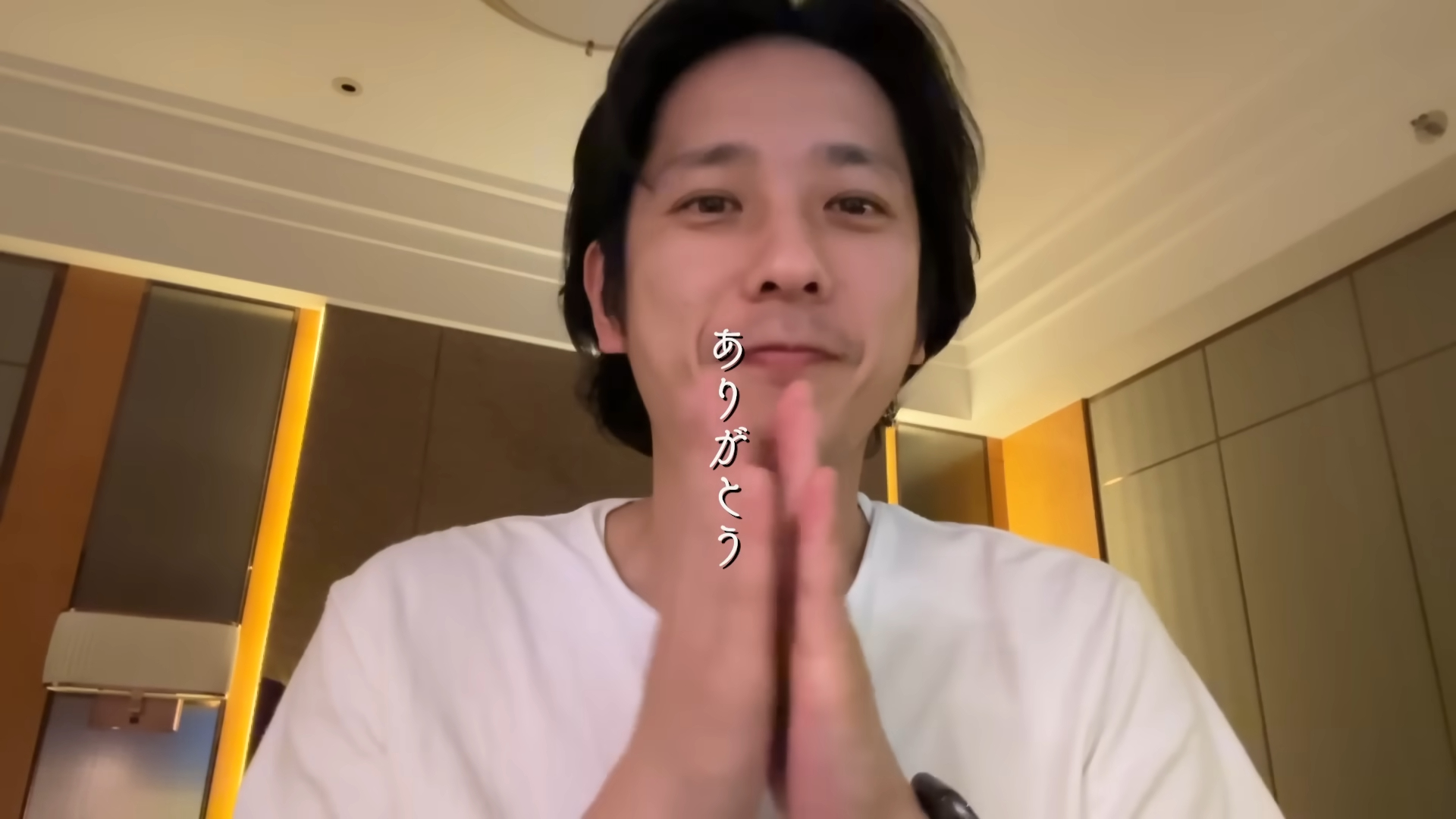 二宮和也在抵達蒙古的當晚迎接了40歲生日。(翻攝自YouTube畫面)