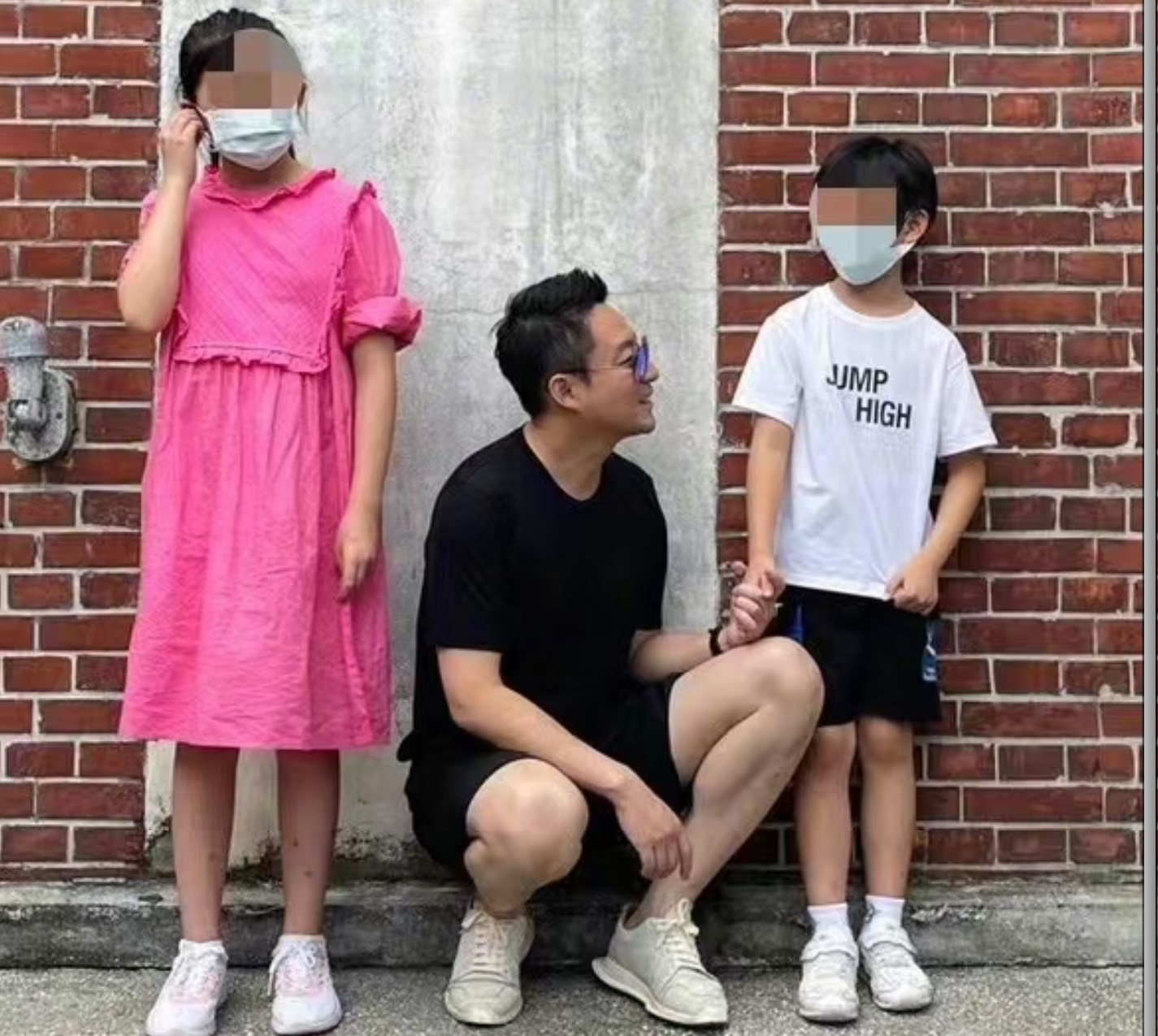 汪小菲帶著孩子前往日本度假。（翻攝自汪小菲微博）