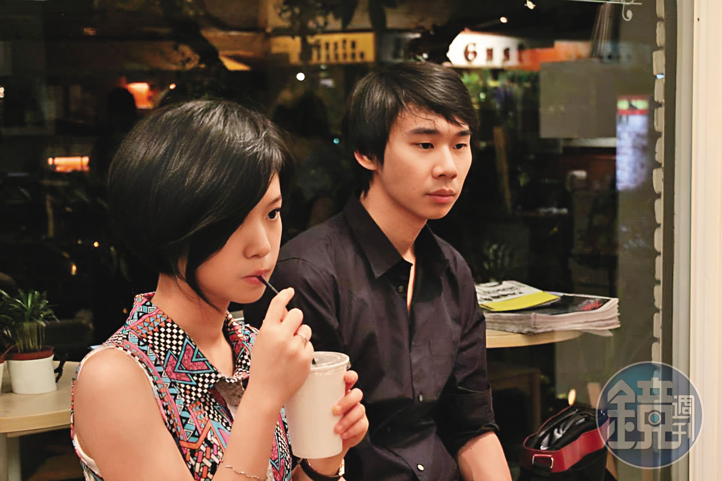 嚴正嵐和吉他手伍晴川（右）交往多年，去年宣布結婚生子。（翻攝自嚴正嵐臉書）