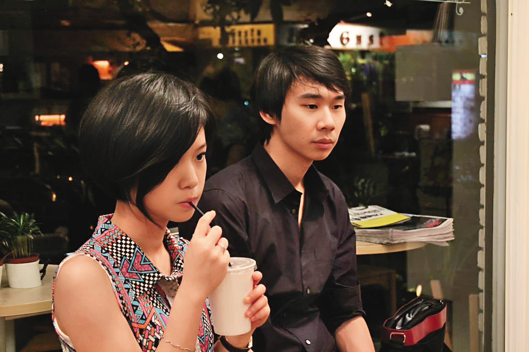 嚴正嵐和吉他手伍晴川（右）交往多年，去年宣布結婚生子。（翻攝自嚴正嵐臉書）