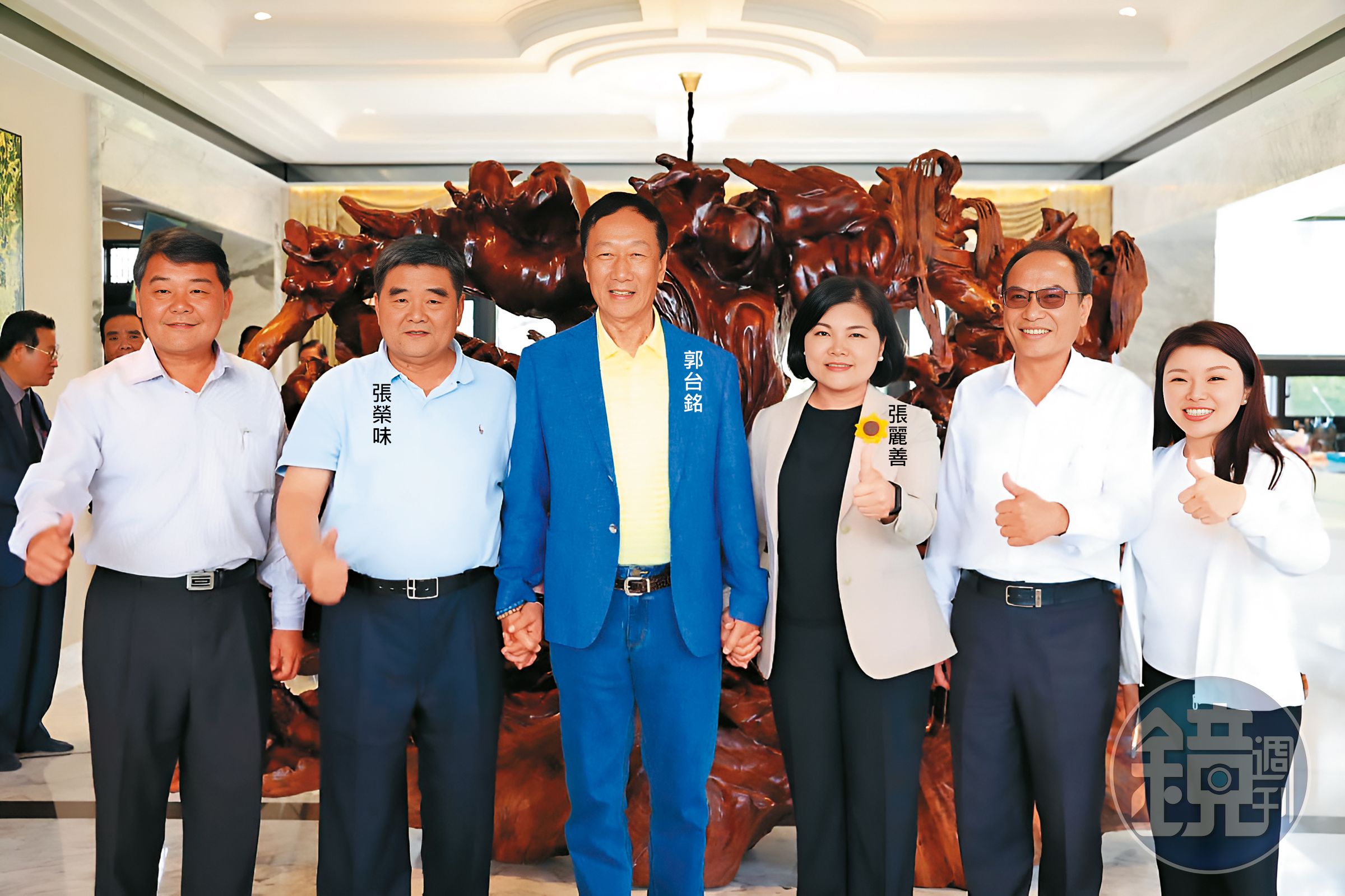 郭台銘、侯友宜上演「搶派系大戰」,其中,在雲嘉南地區兼具政治實力與影響力的前雲林縣長張榮味,是「友郭派」,成為侯選情一大隱憂。(翻攝郭台銘臉書)