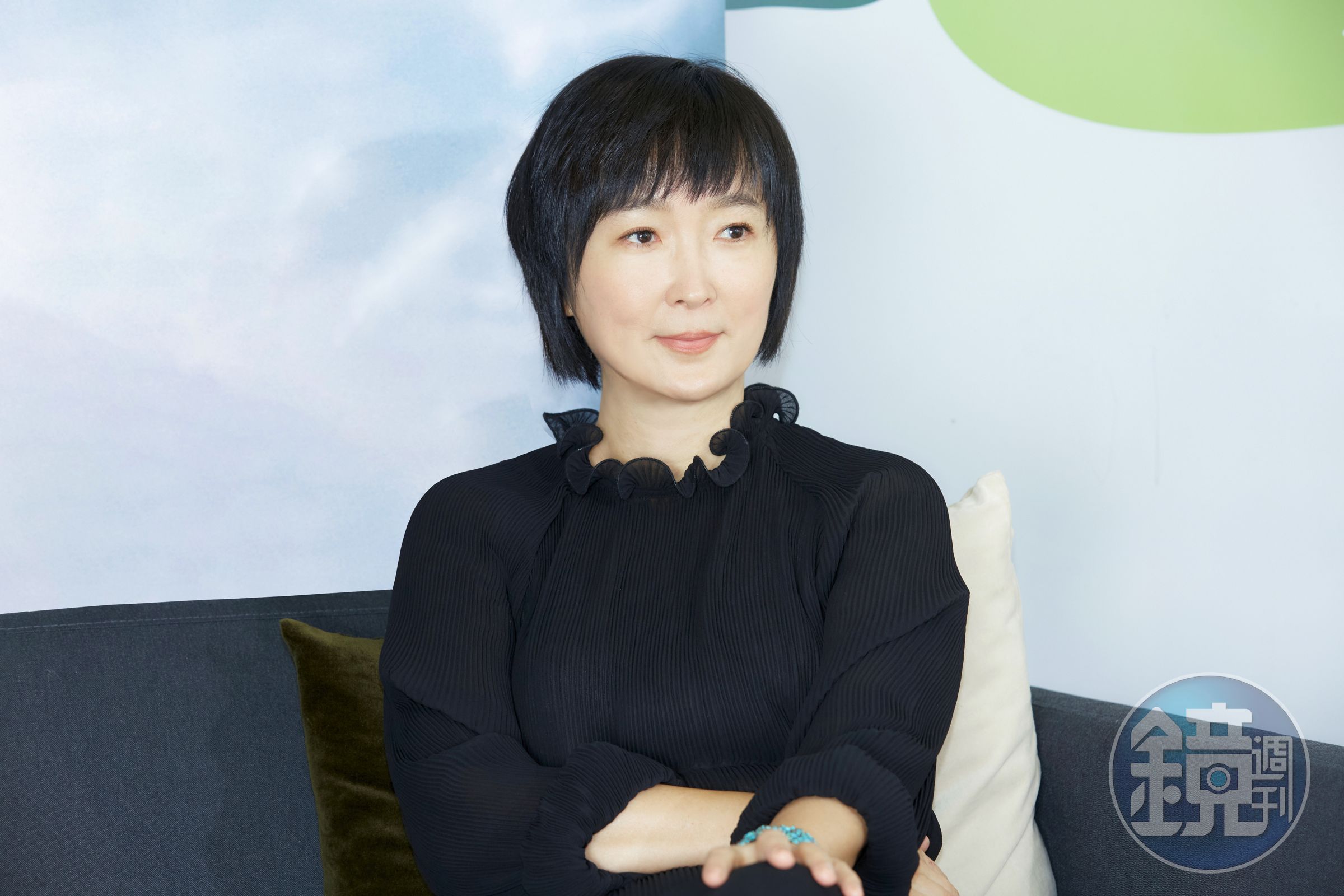 針對國民黨處理黨籍立委傅崐萁涉嫌性騷一案稱「無管轄權」,鏡文學總經理董成瑜在臉書po文表示:「國民黨為了保全傅崐萁,已經犧牲了它所剩無幾的信譽。」