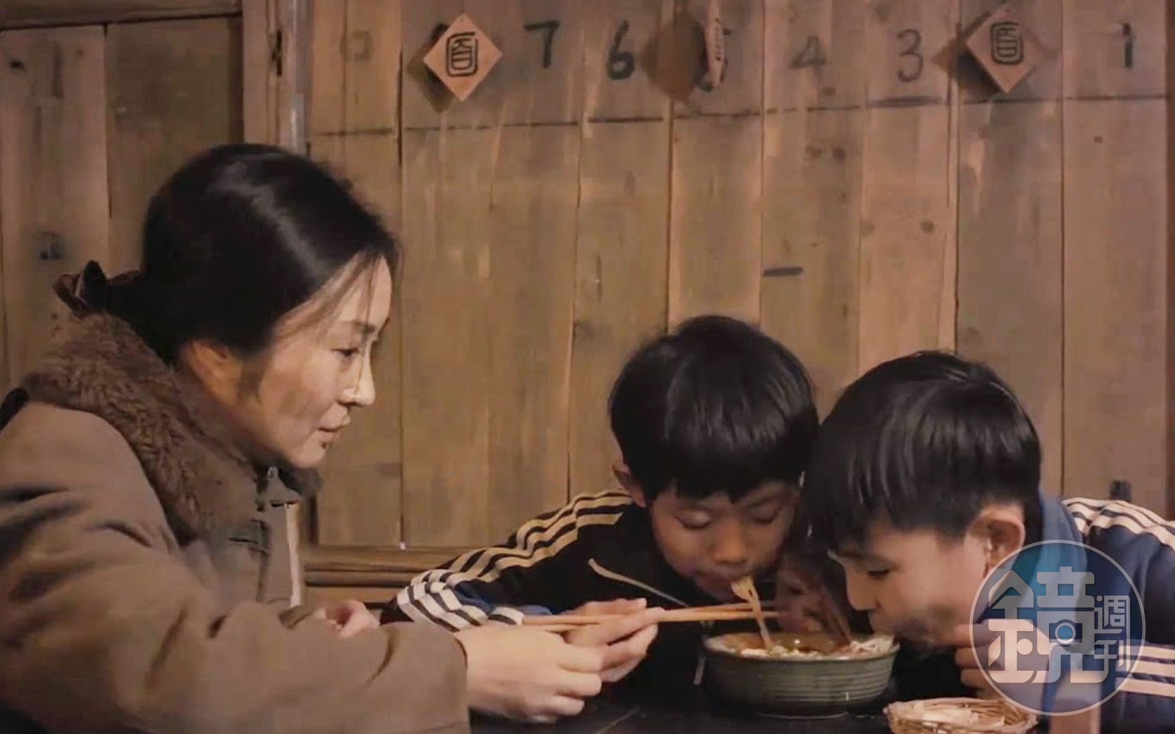 日本電影《一碗清湯蕎麥麵》2次改編為中國微電影《一碗陽春麵》。(翻攝自唐司令說電影頻道)