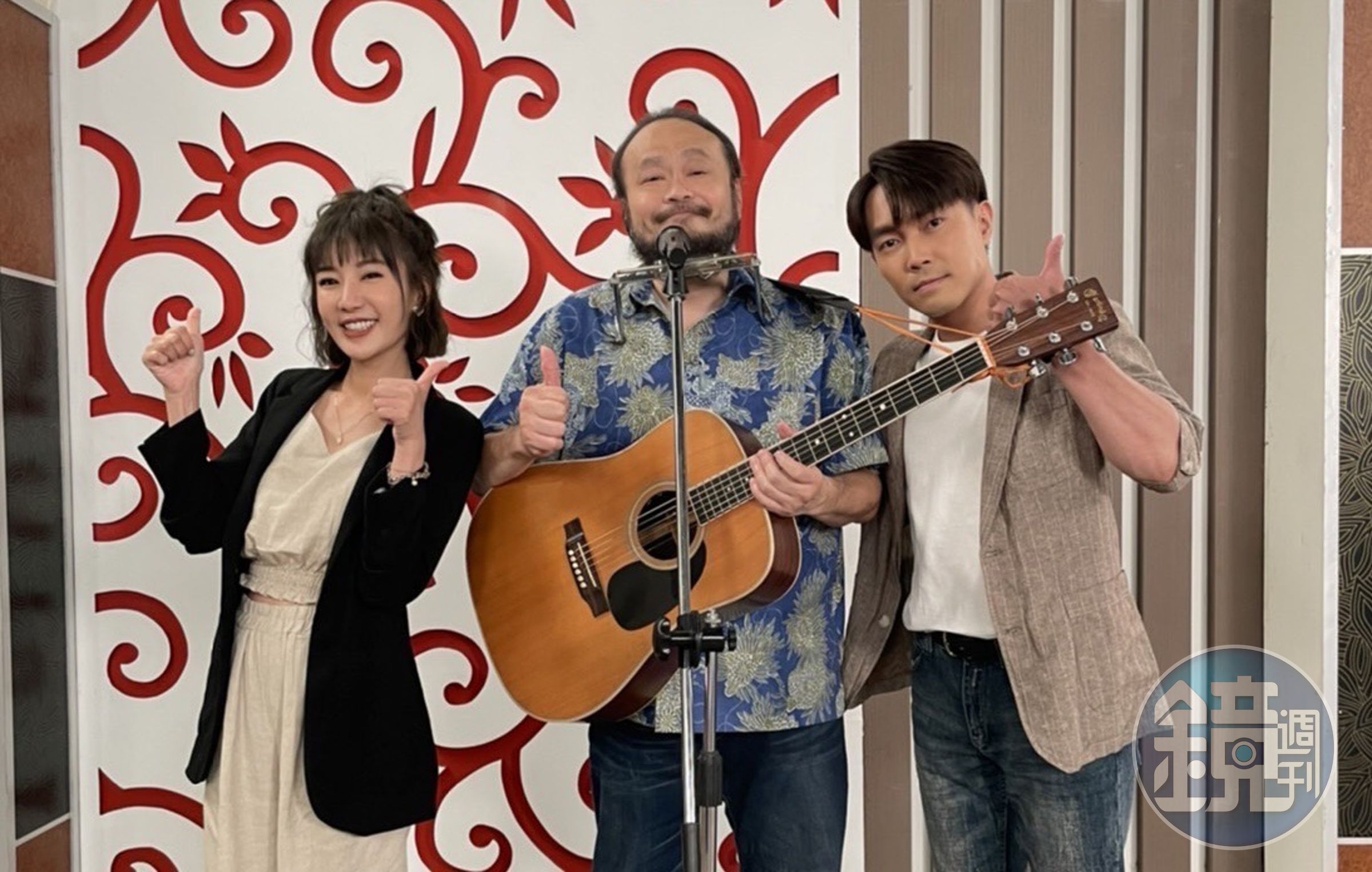 謝宇威客串8點檔《市井豪門》演出駐唱歌手，曾拍過《大時代》的他，對攝影棚也不陌生。（民視提供）