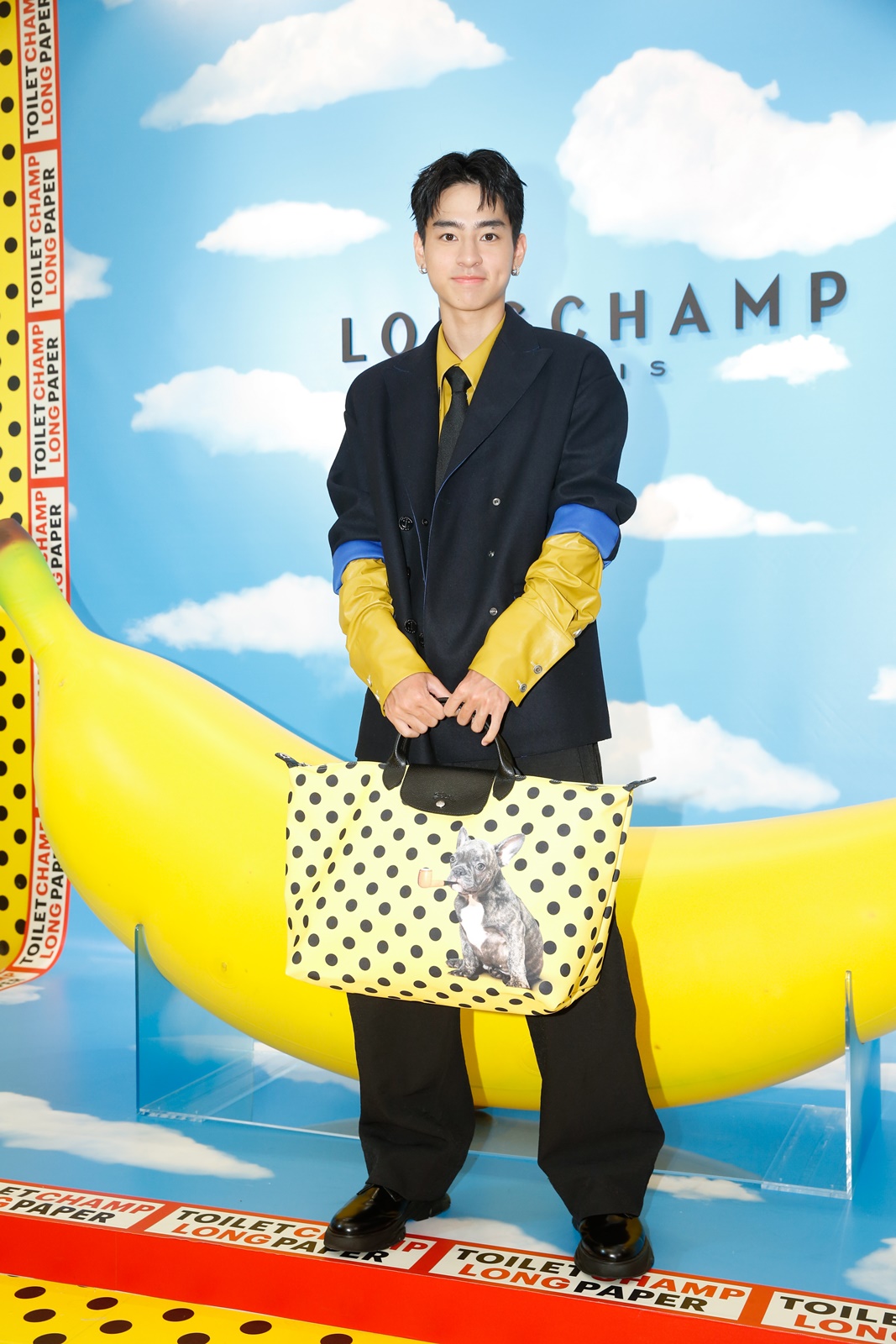 與楊紫瓊、吳彥祖合作好萊塢美劇《西游ABC》的劉敬,日前才被直擊與「爸爸」吳彥祖一起逛台灣夜市,劉敬笑說吳彥祖私下像大哥哥。