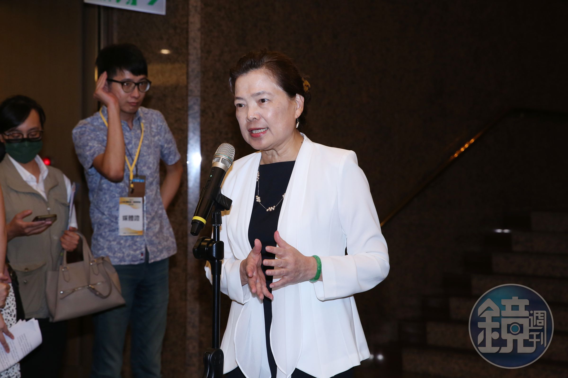 經濟部長王美花今赴立院報告前受訪,回擊川普的「搶工作說」。(本刊資料照)