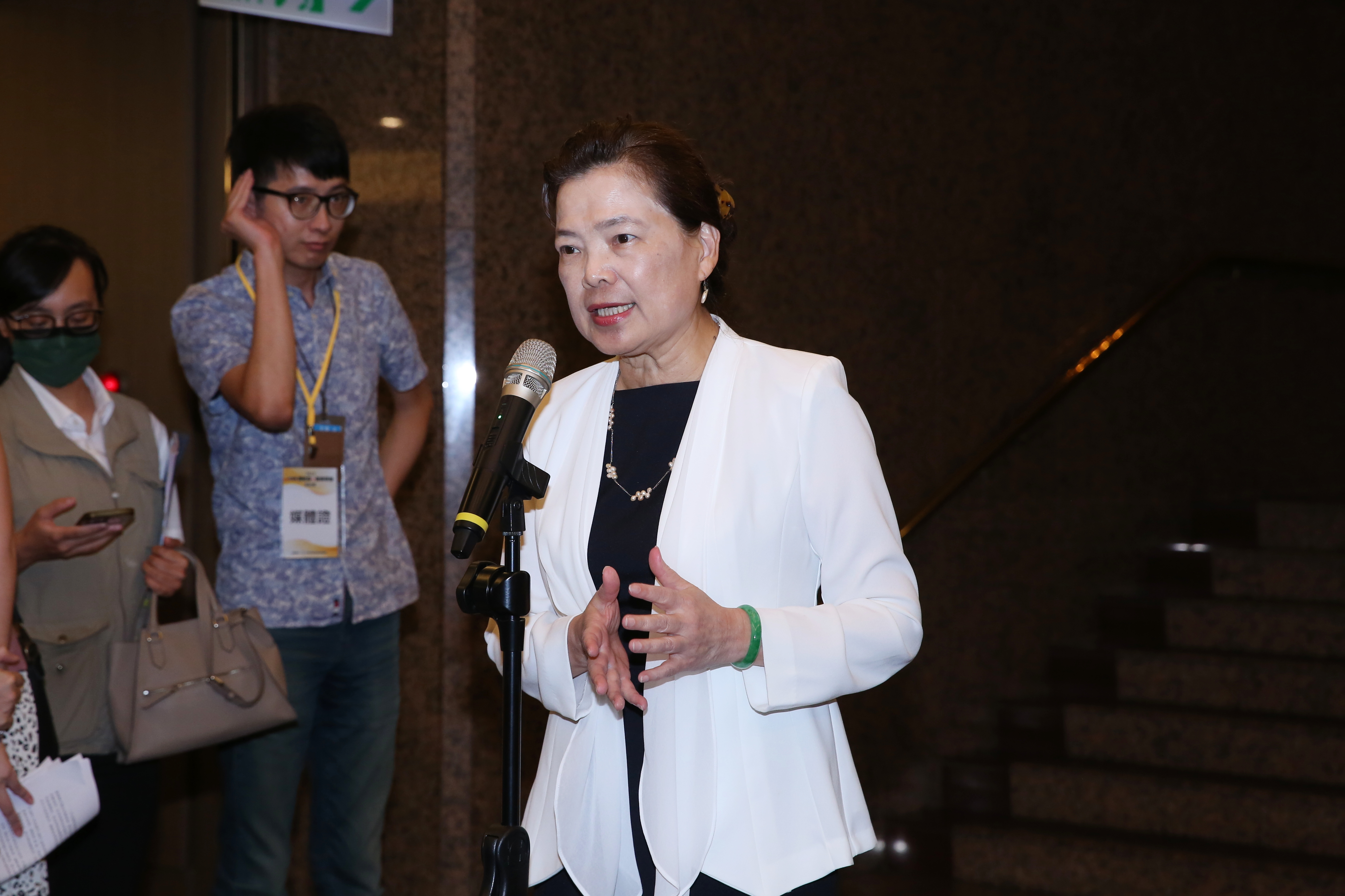 經濟部長王美花今赴立院報告前受訪，回擊川普的「搶工作說」。（本刊資料照）