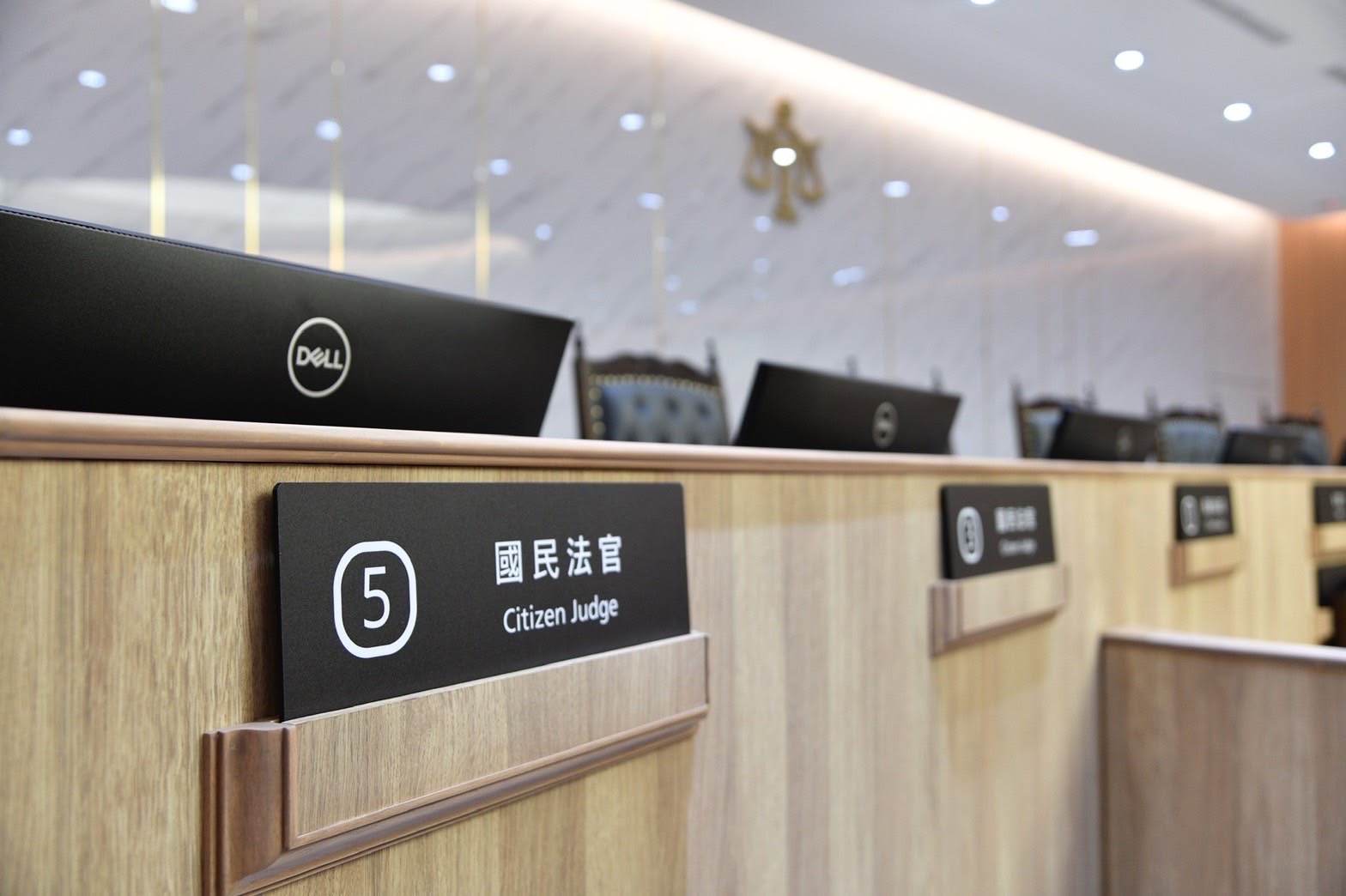 台北地院今選出6位國民法官、4位備位國民法官審案。