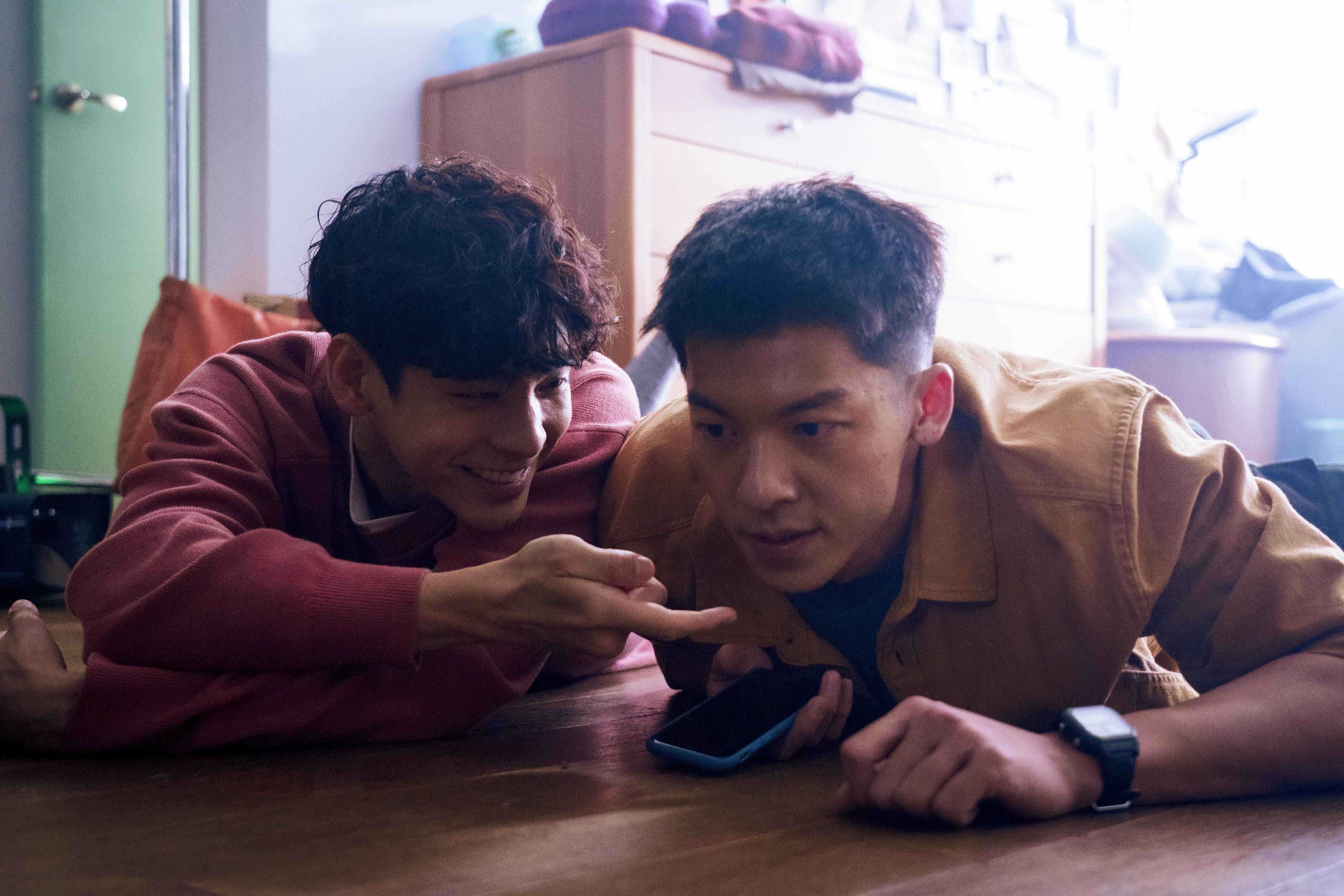 《關於我和鬼變成家人的那件事》不僅是上半年國片票房冠軍，也獲票選為上半年學生最愛台灣電影。（金盞花大影業提供）