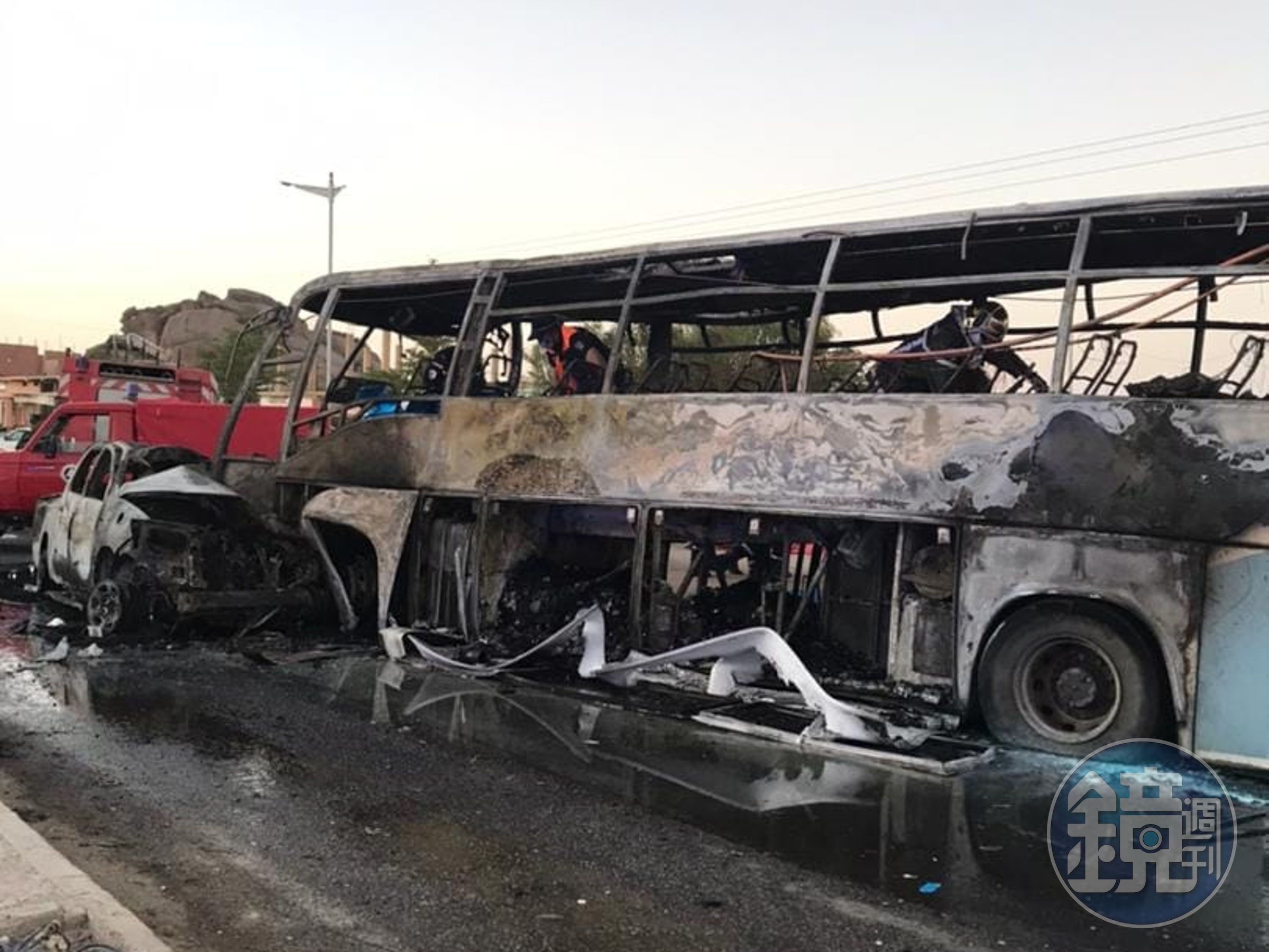阿爾及利亞日前發生一起嚴重對撞車禍，造成34死、12傷。（翻攝自الحماية المدنية الجزائرية臉書）
