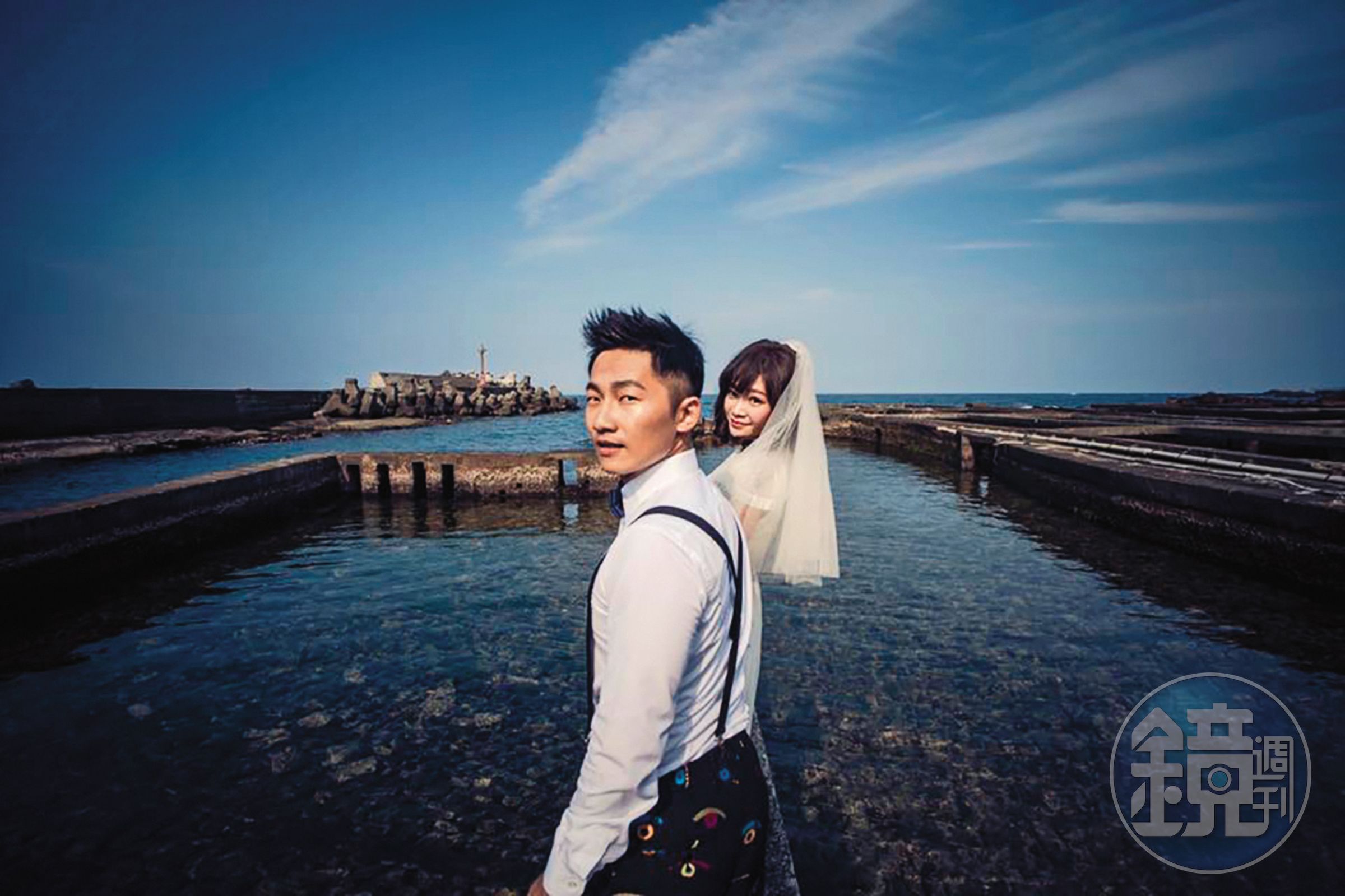 蔡昌憲是貢寮澳底人，海洋給他很多能量，他跟空姐太太Vivian的婚紗照也在這裡取景。（翻攝自蔡昌憲臉書）