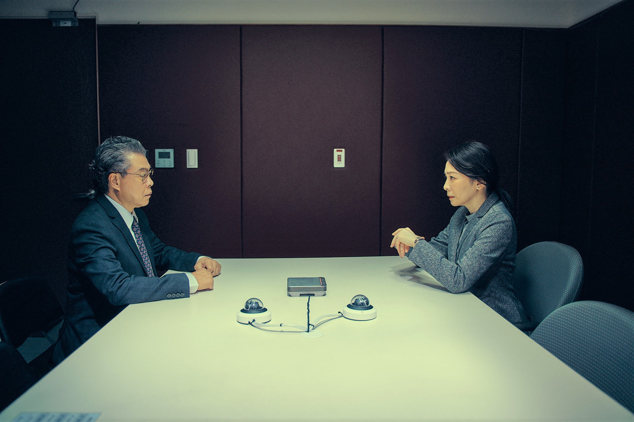 楊烈與潘儀君有精彩的老戲骨對手戲。（鏡文學提供）